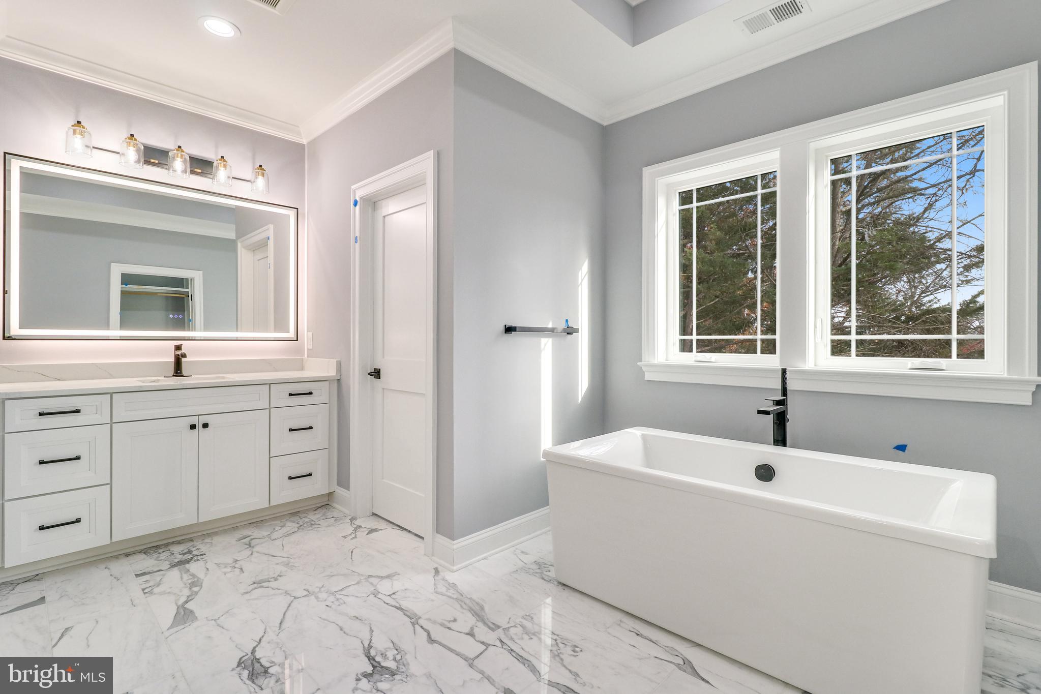 OAKCREST - Residential