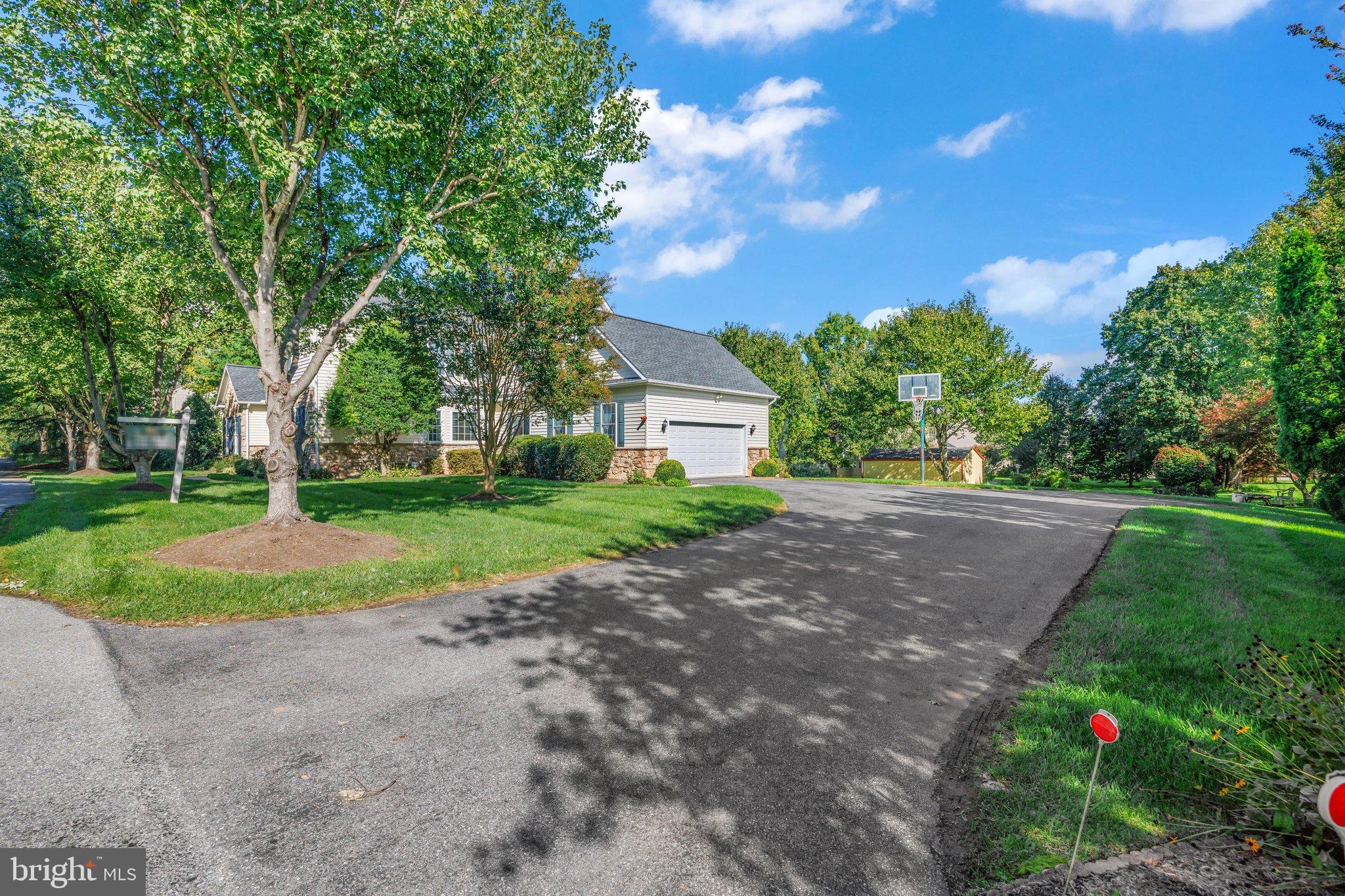 10804 ROBIN LYNN DRIVE