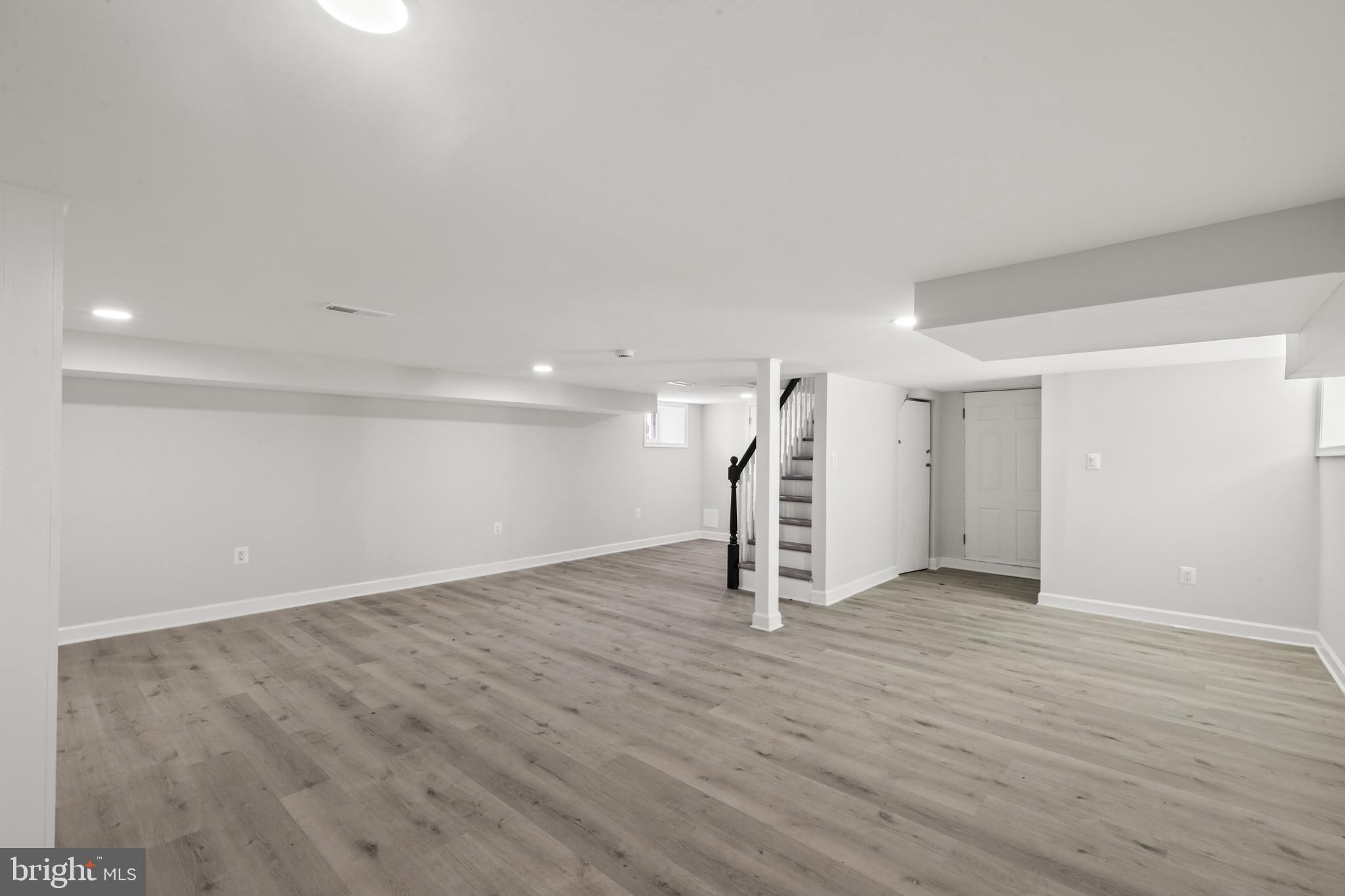 BROAD ACRES - Residential