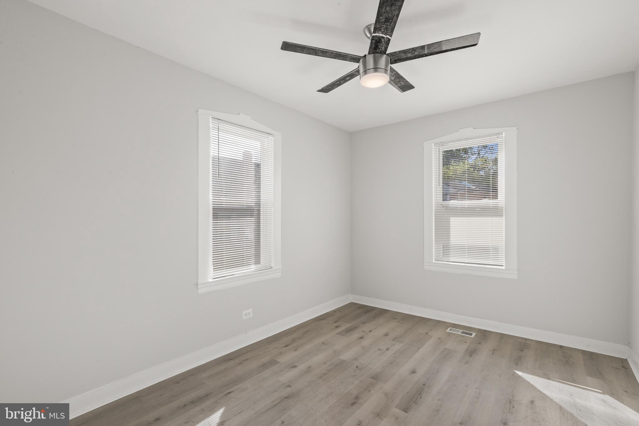 BROAD ACRES - Residential