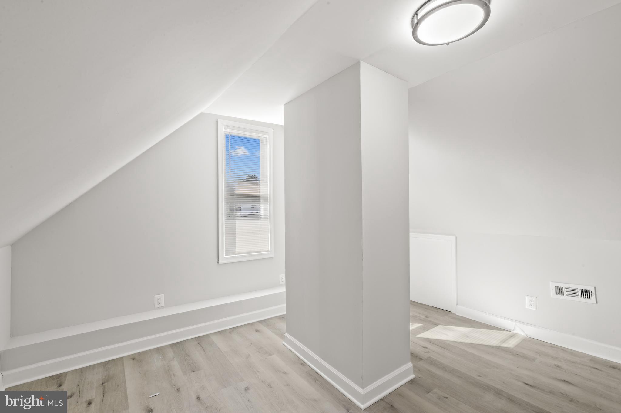 BROAD ACRES - Residential