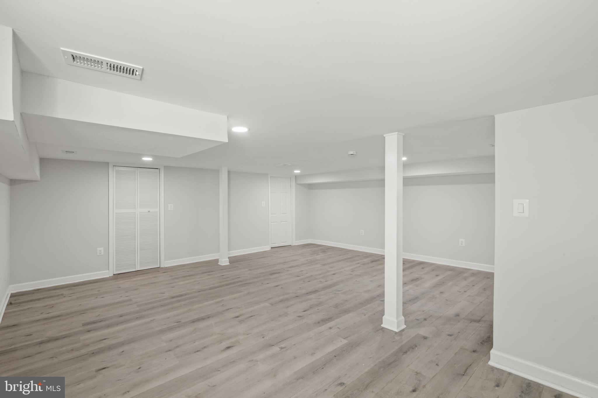 BROAD ACRES - Residential