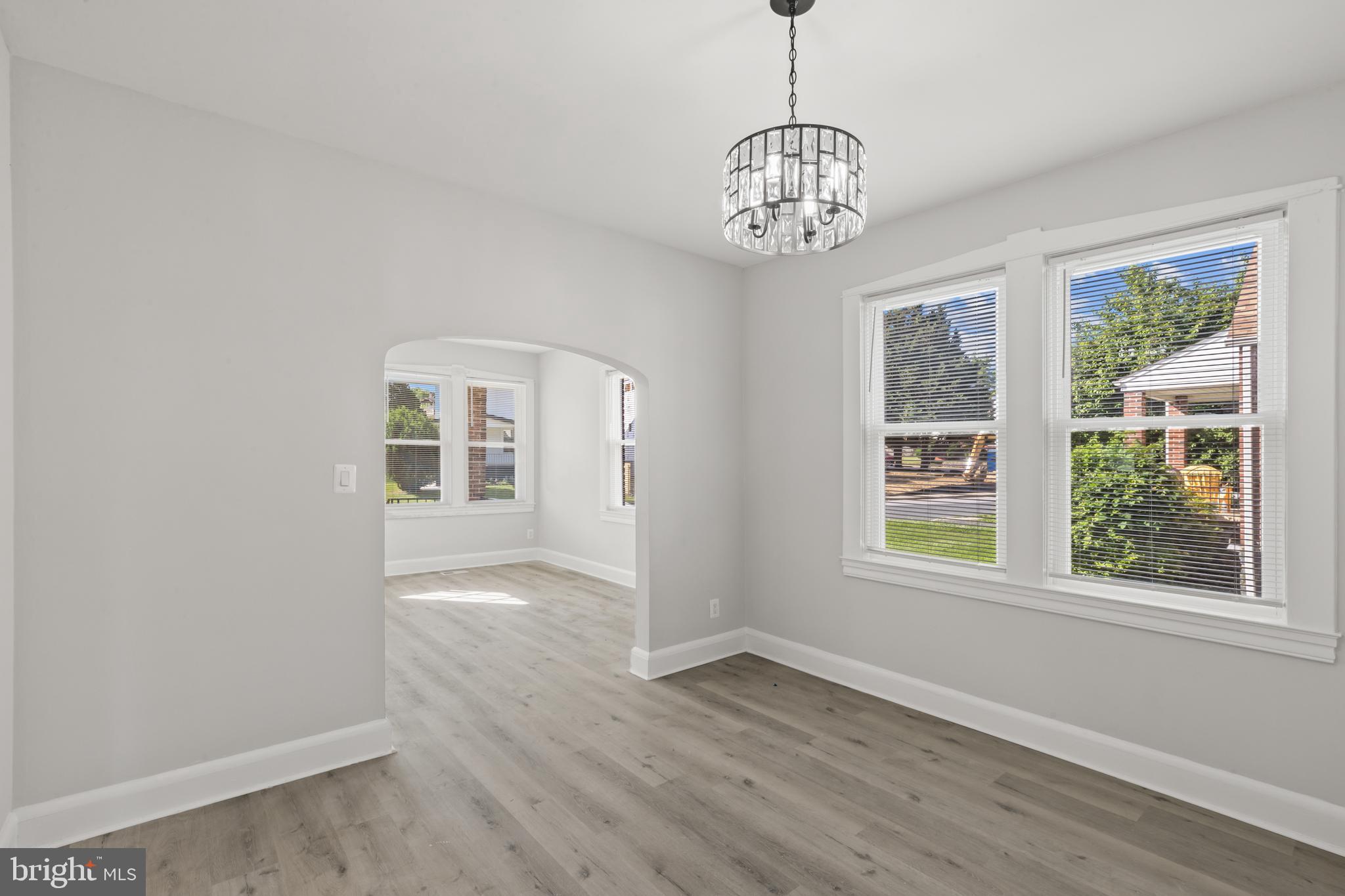 BROAD ACRES - Residential