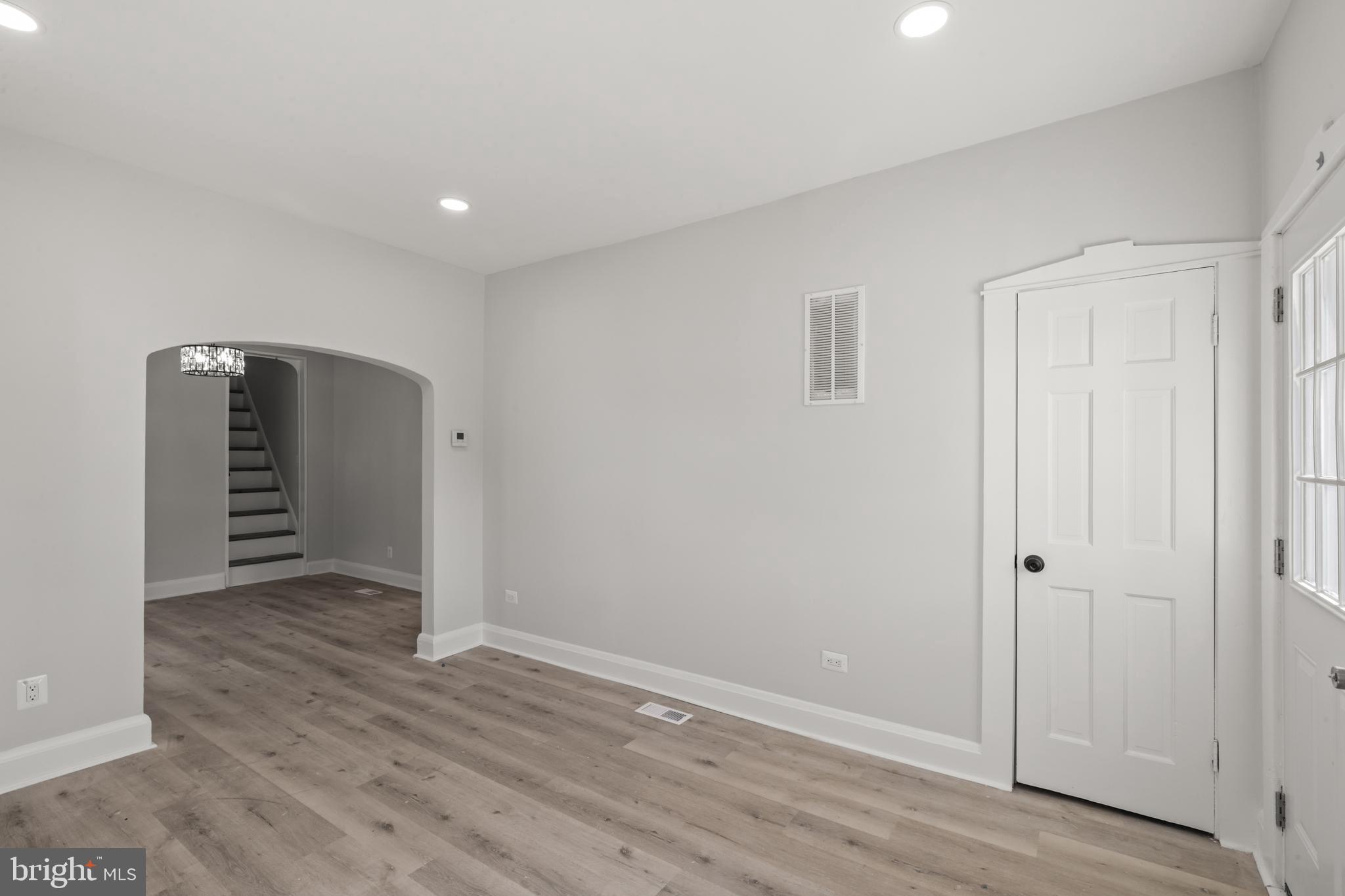 BROAD ACRES - Residential
