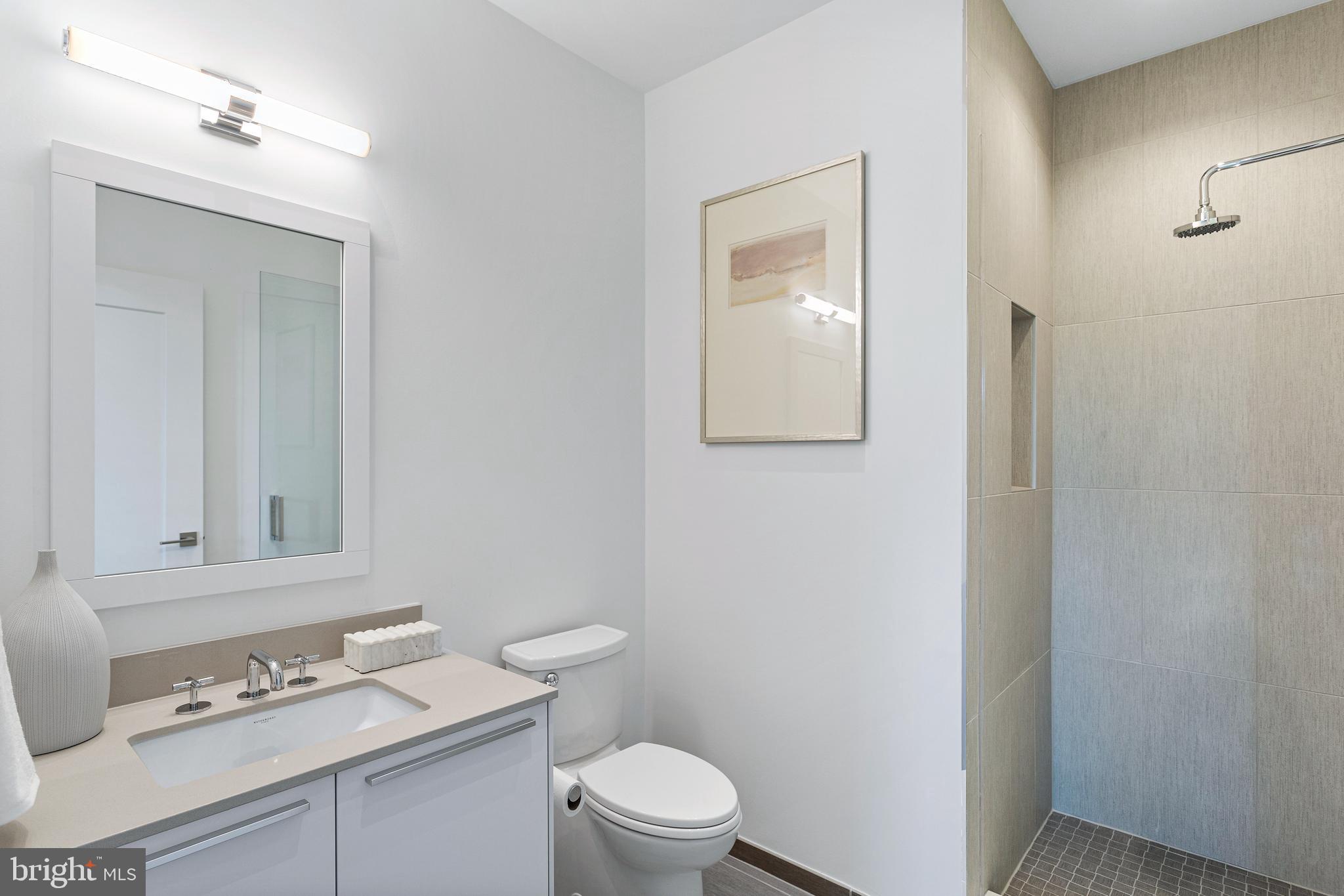 OLD TOWN ALEXANDRIA - Residential