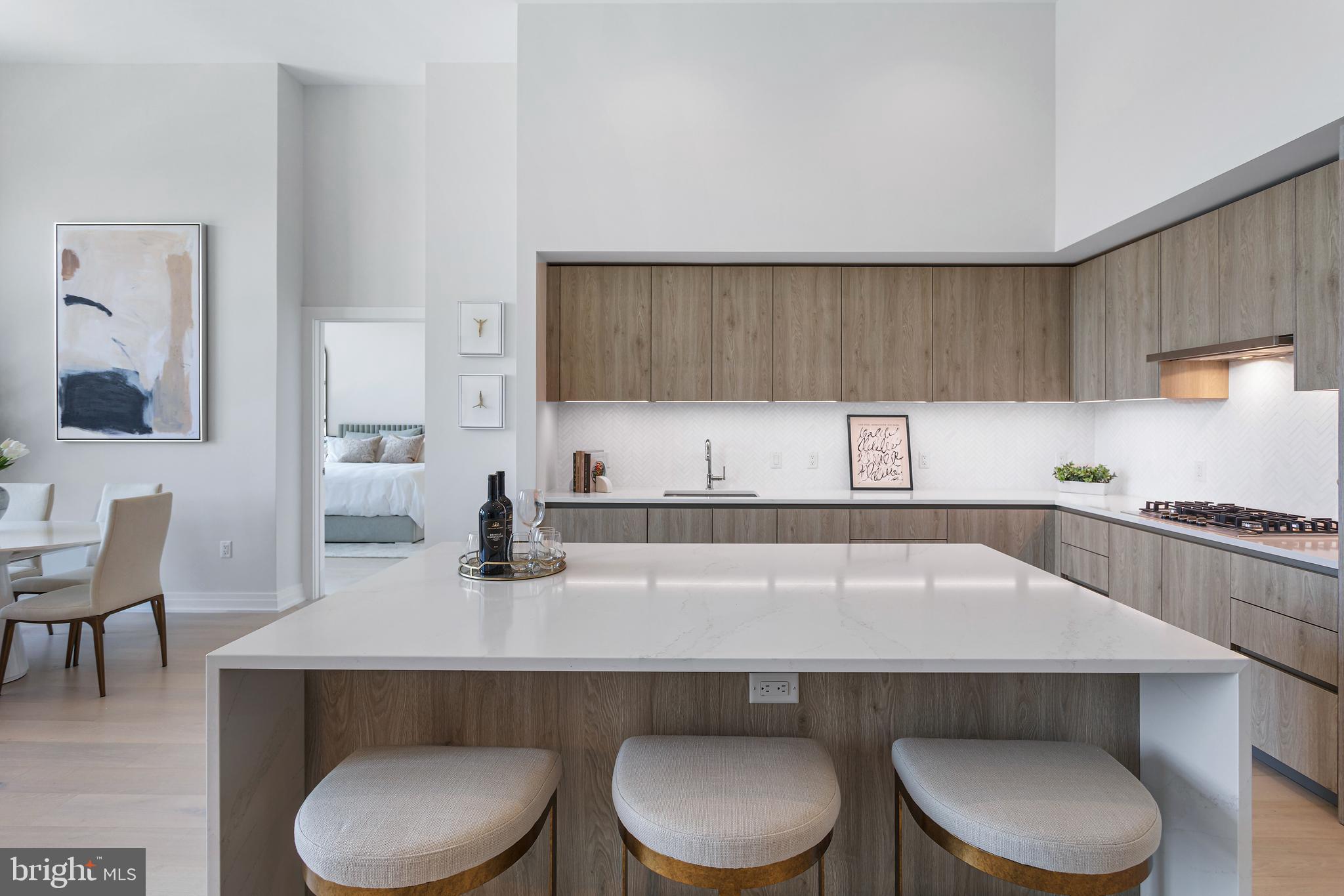 OLD TOWN ALEXANDRIA - Residential