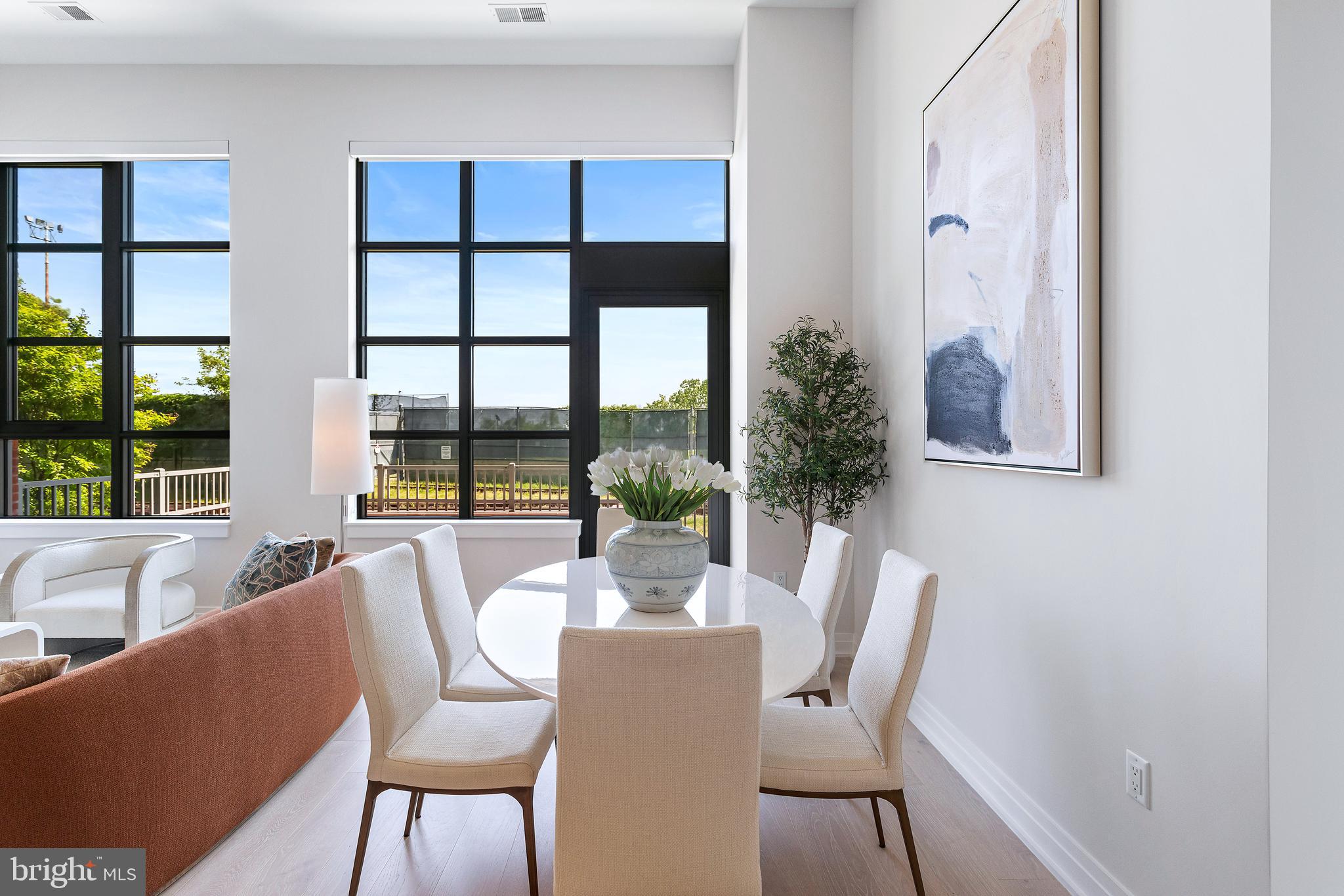 OLD TOWN ALEXANDRIA - Residential