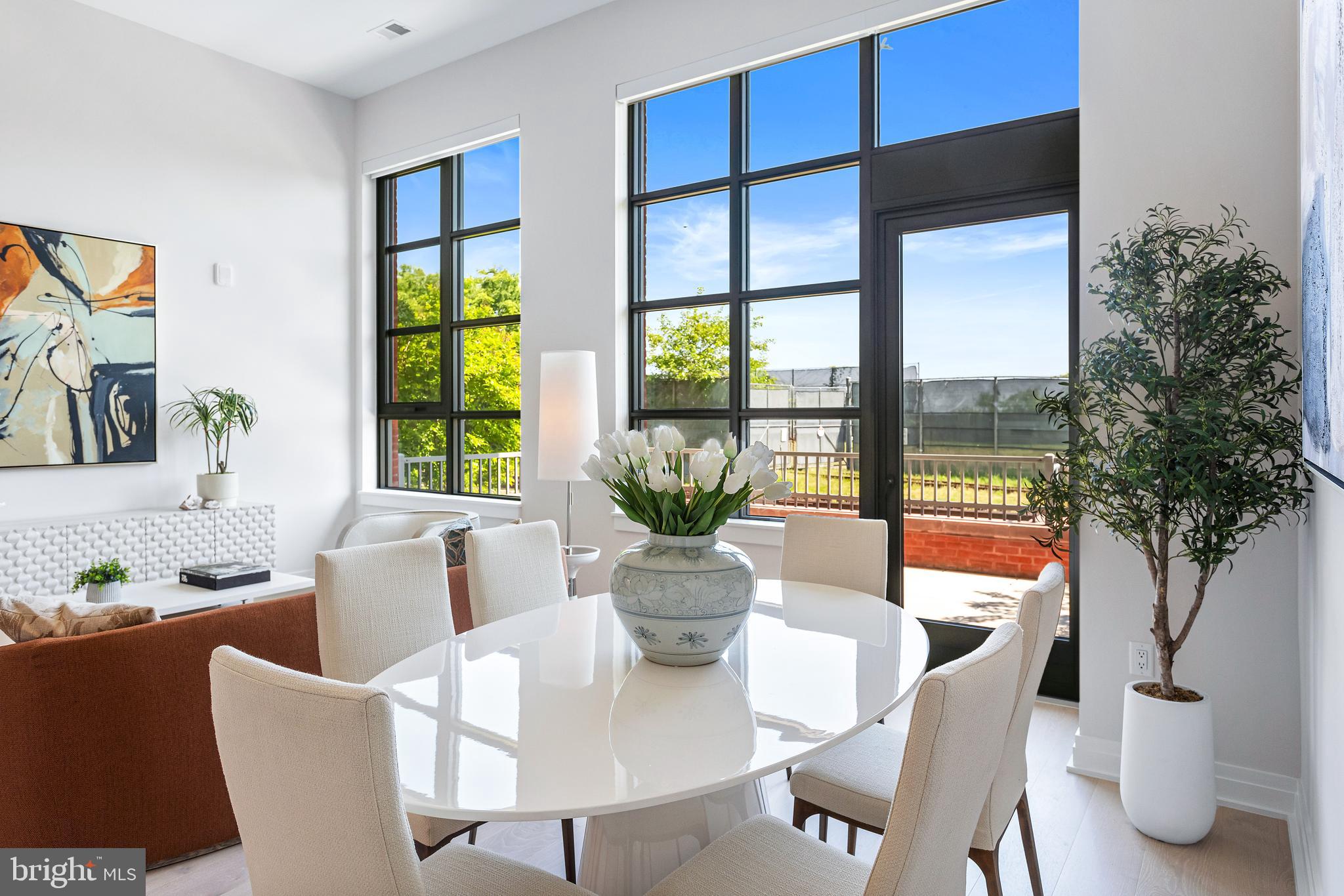 OLD TOWN ALEXANDRIA - Residential