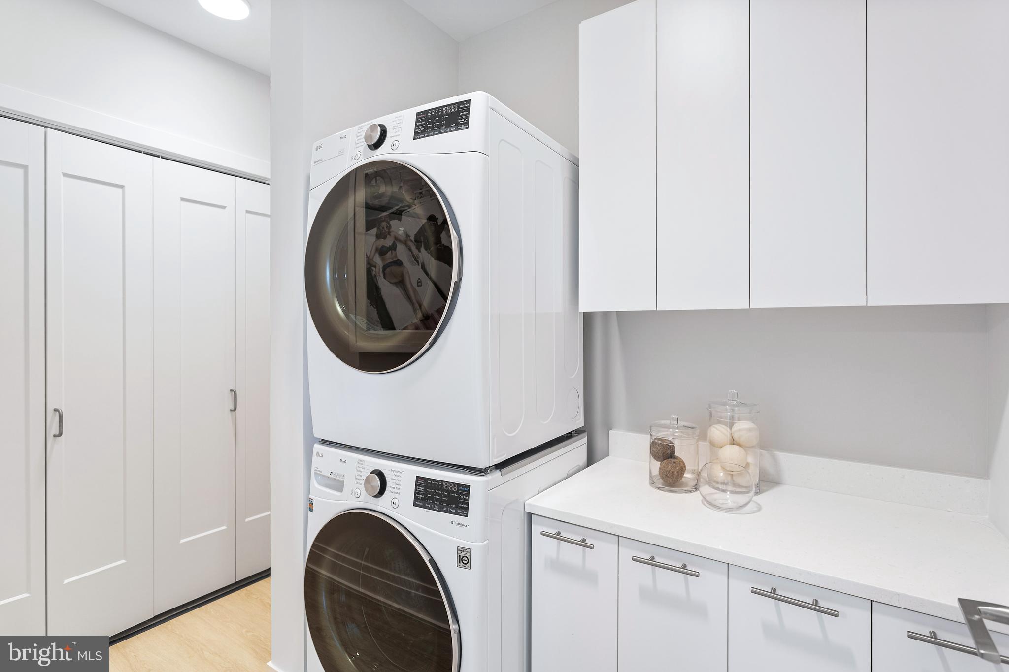 OLD TOWN ALEXANDRIA - Residential