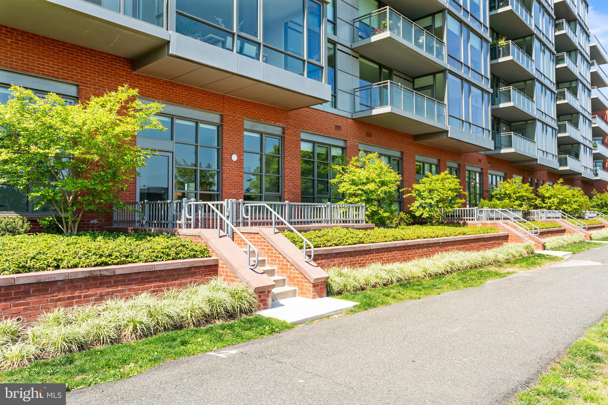 OLD TOWN ALEXANDRIA - Residential