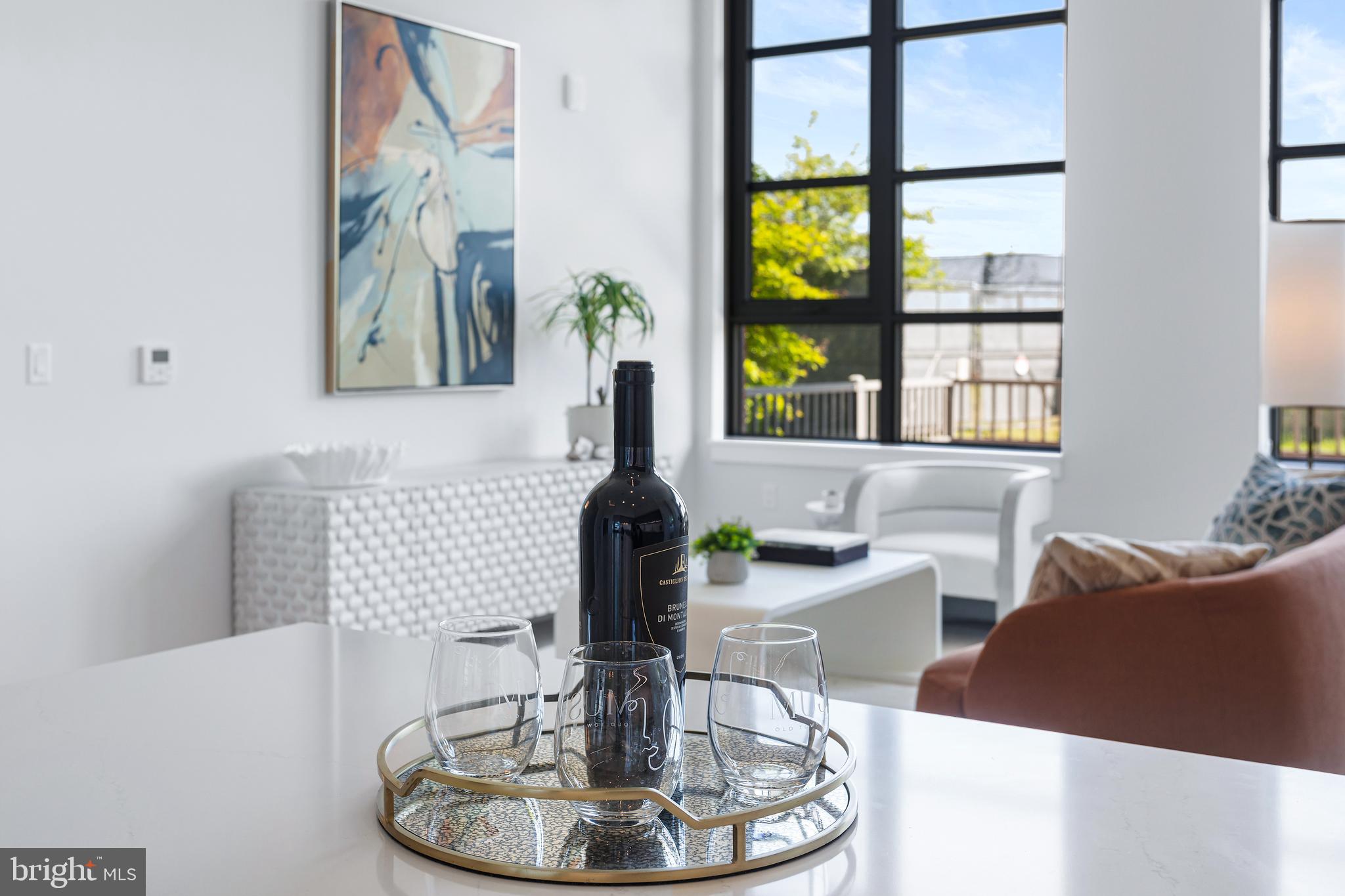 OLD TOWN ALEXANDRIA - Residential