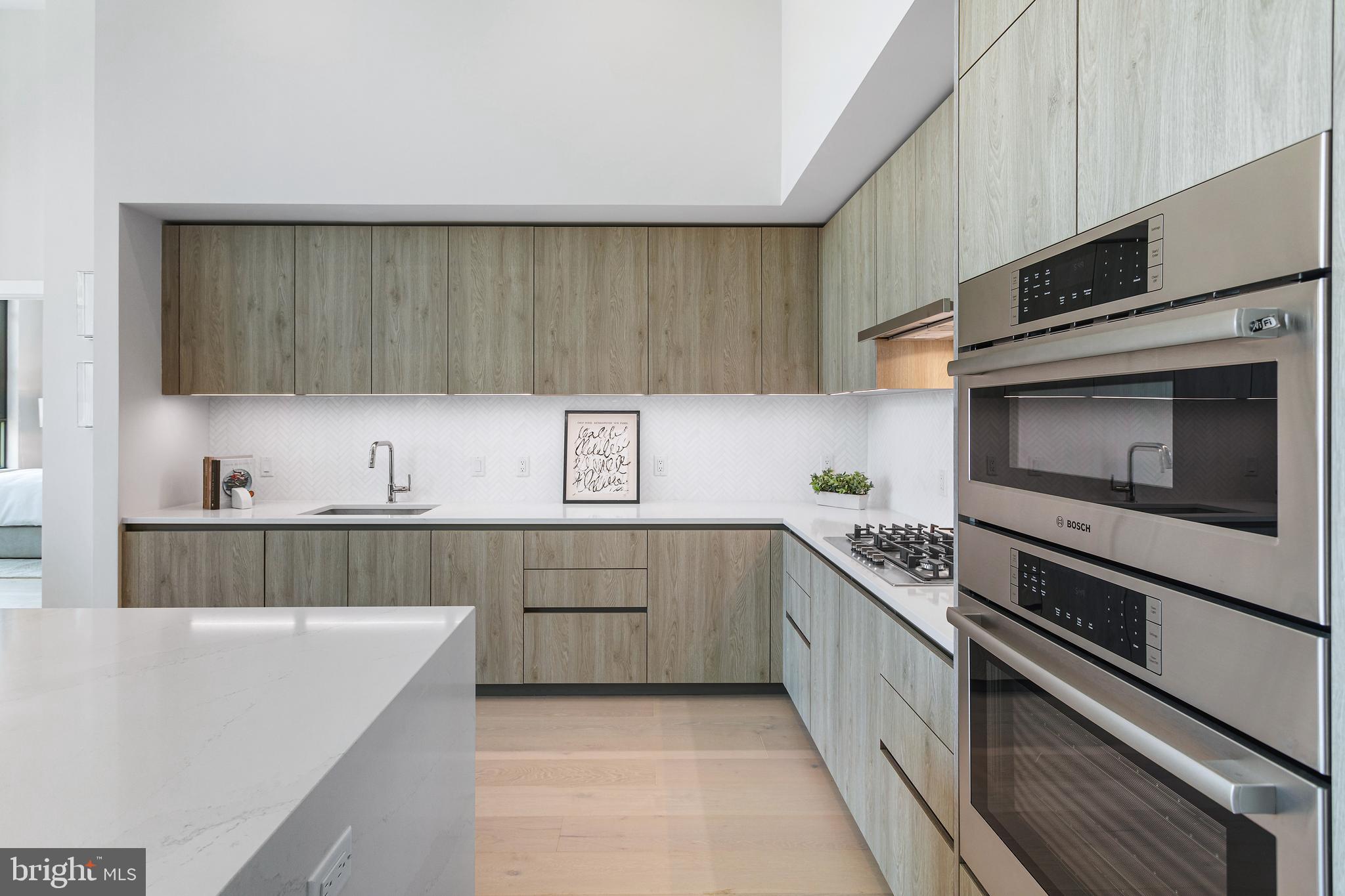 OLD TOWN ALEXANDRIA - Residential