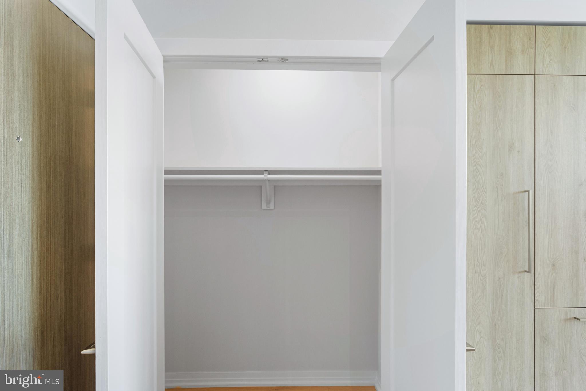 OLD TOWN ALEXANDRIA - Residential