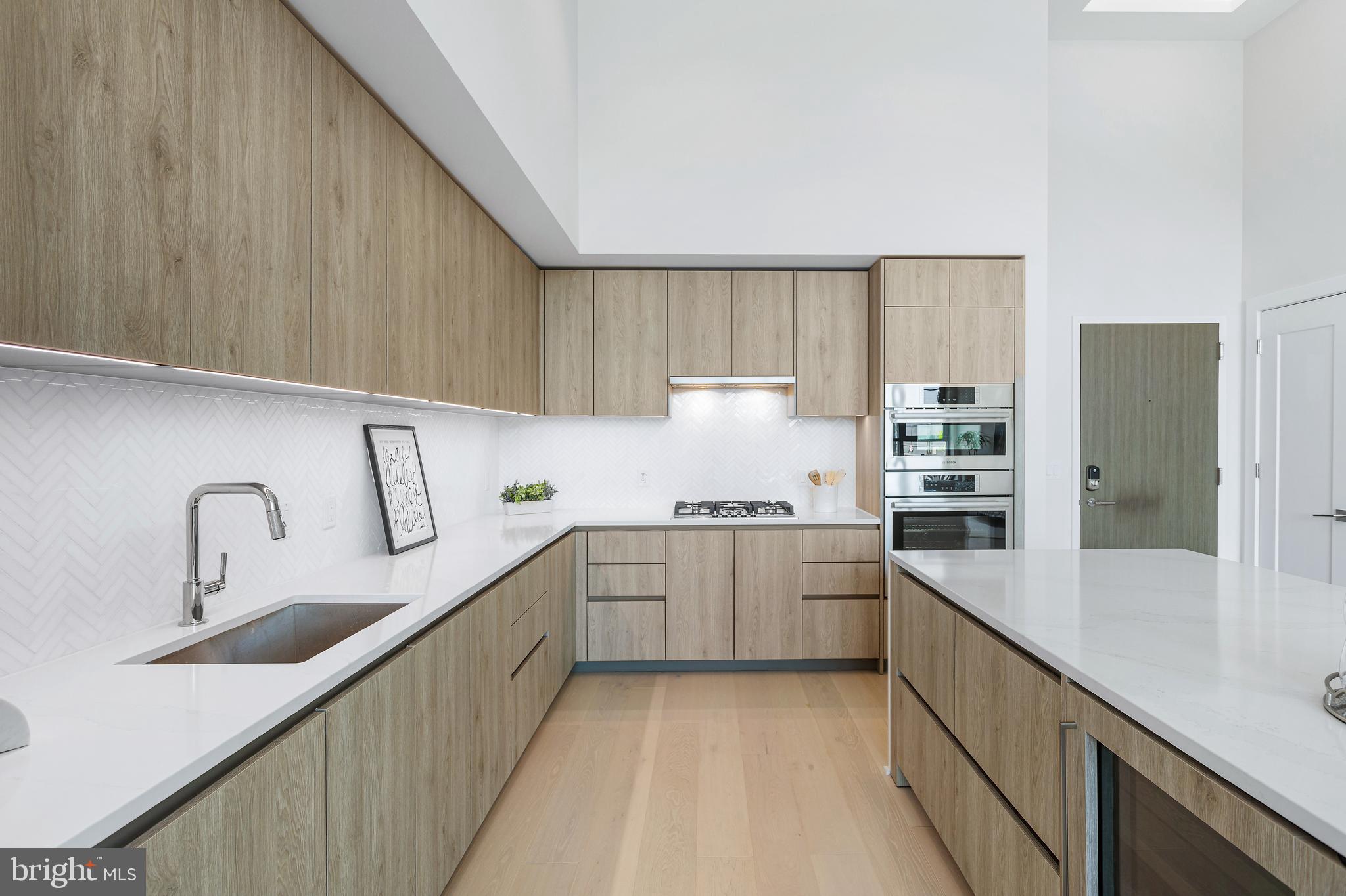 OLD TOWN ALEXANDRIA - Residential