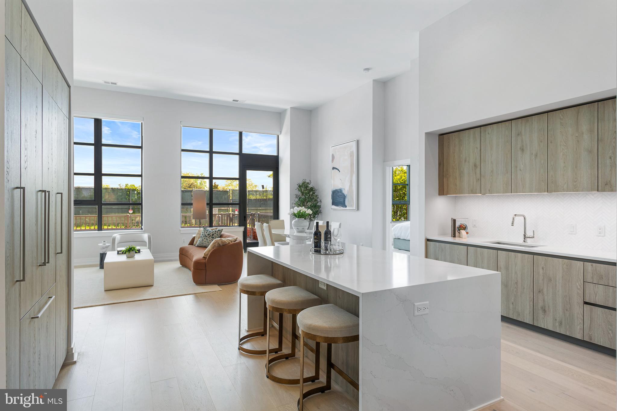 OLD TOWN ALEXANDRIA - Residential