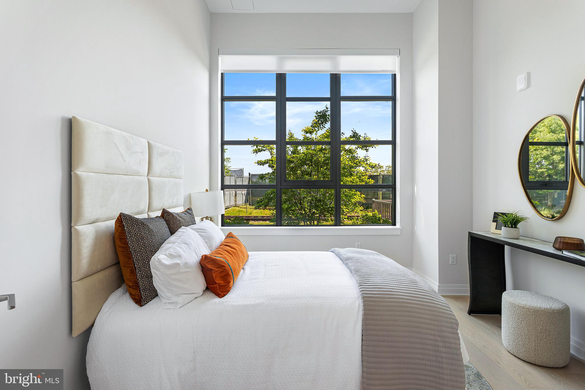 OLD TOWN ALEXANDRIA - Residential