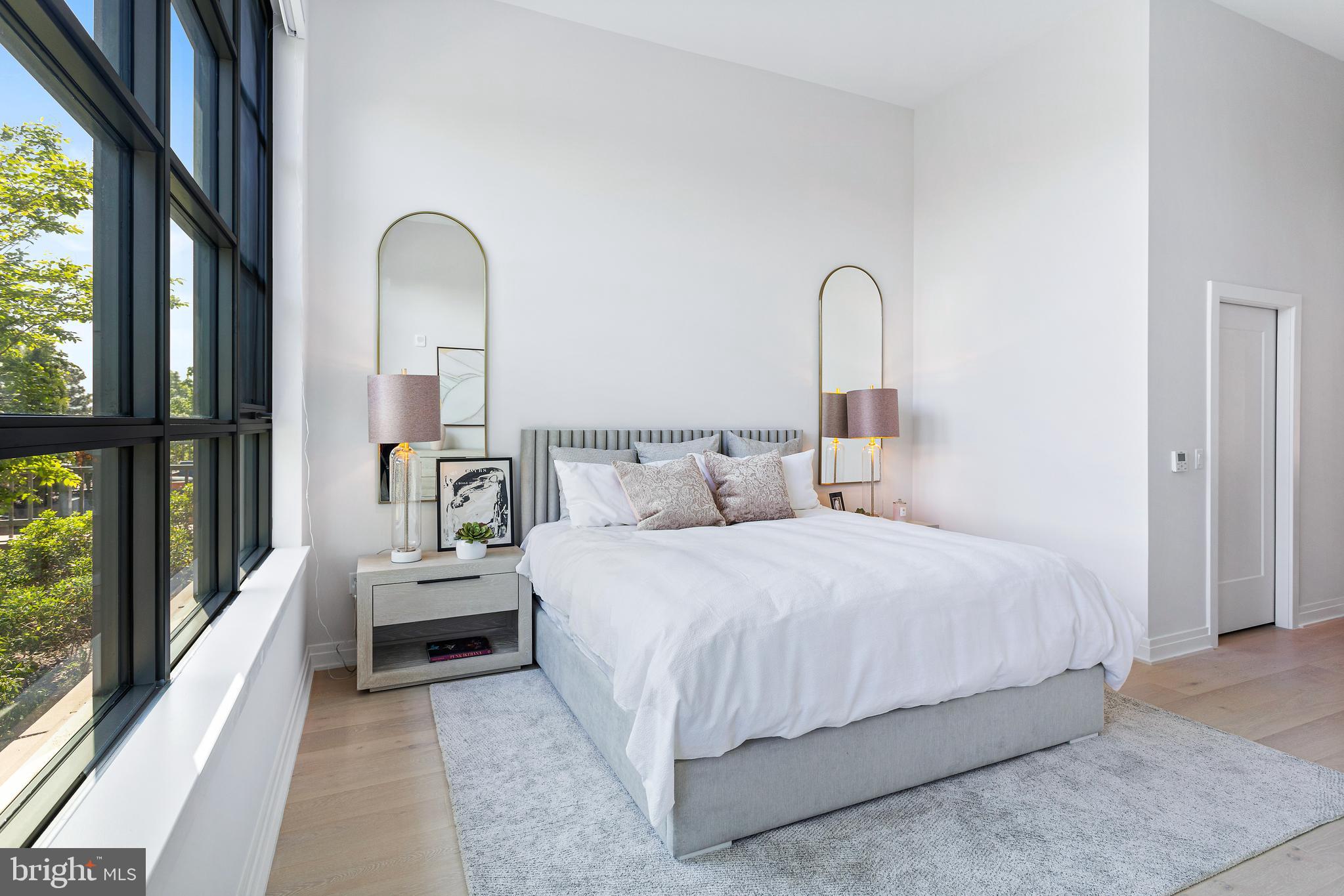 OLD TOWN ALEXANDRIA - Residential