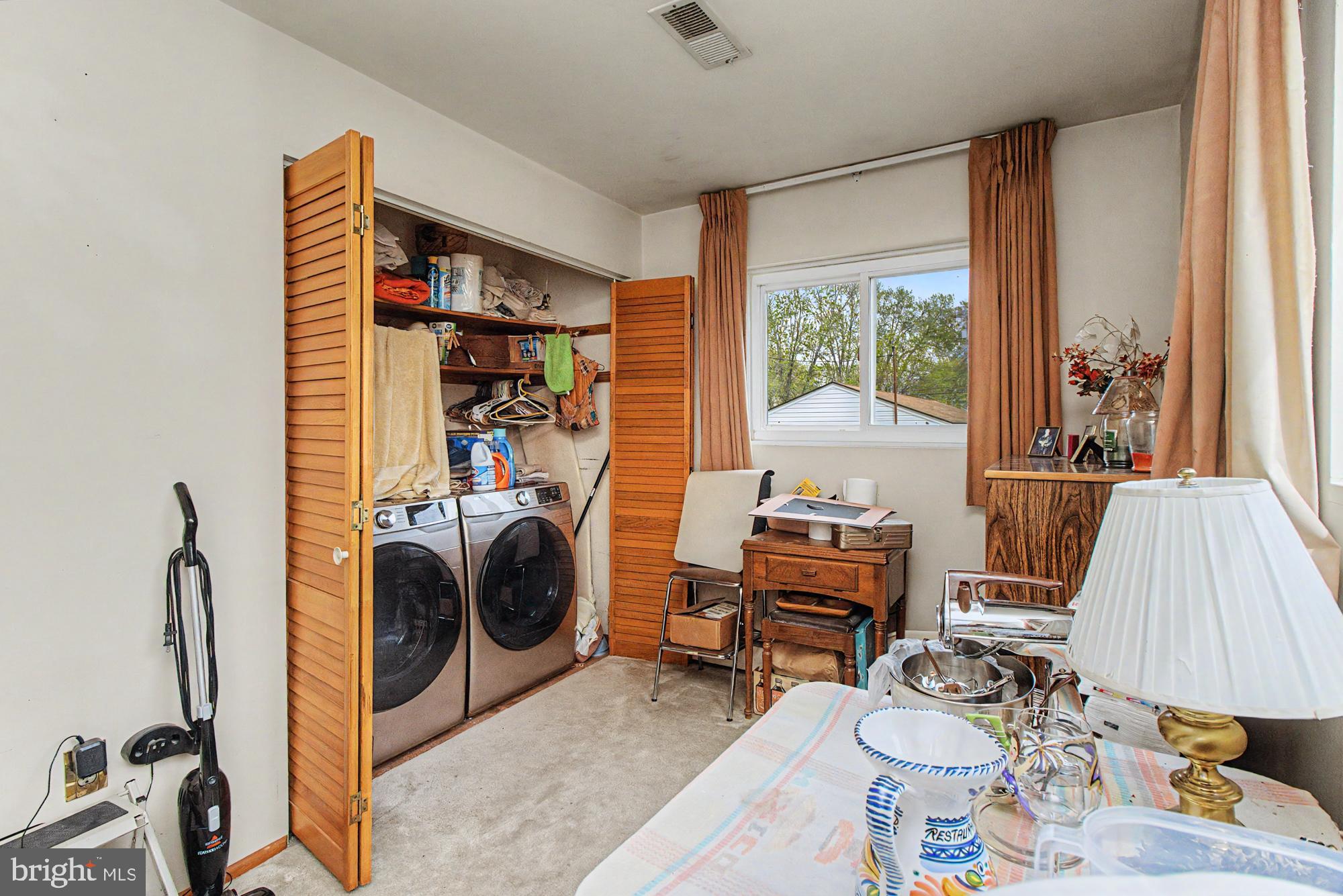 LONG BEACH ESTATES - Residential