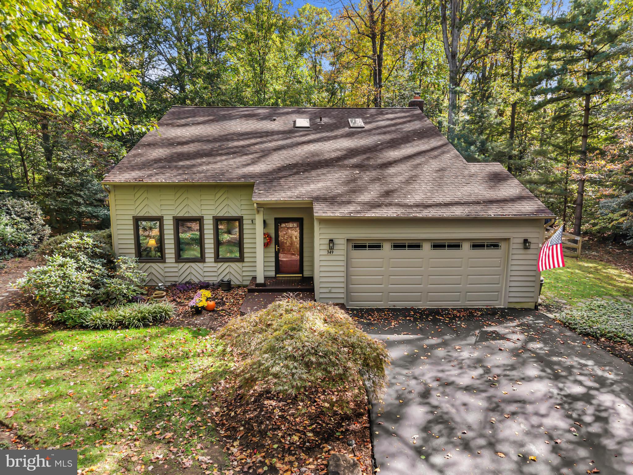 349 CANDLE RIDGE COURT