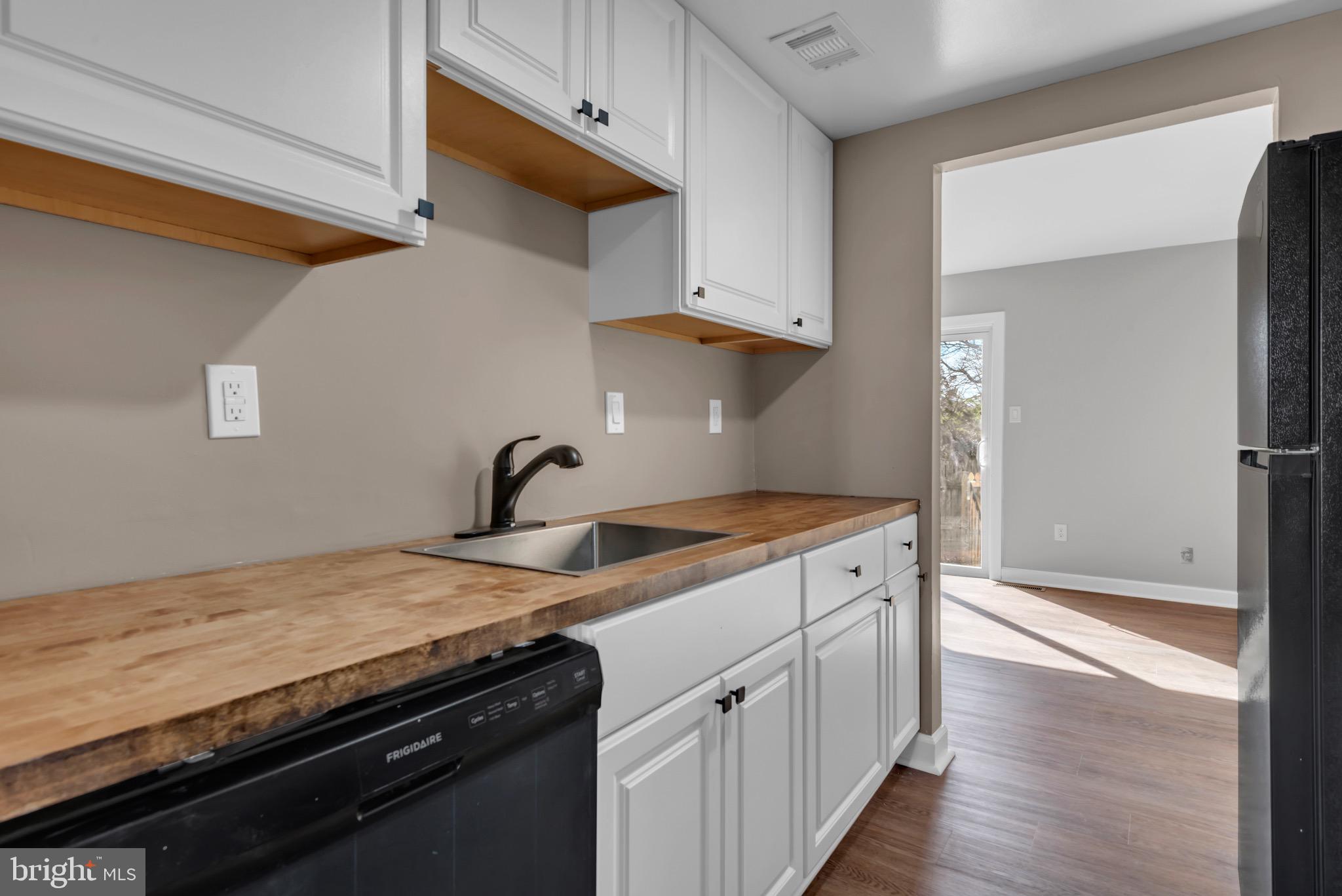 SPRING MEADOWS CONDO - Residential