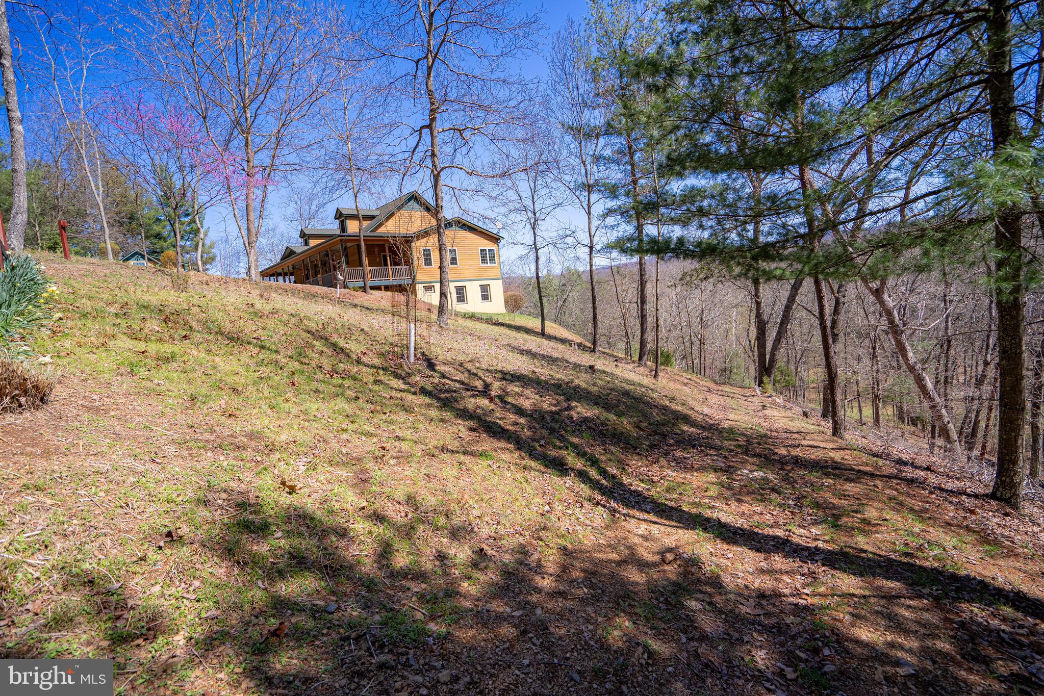 OLD MILL MANOR - Residential