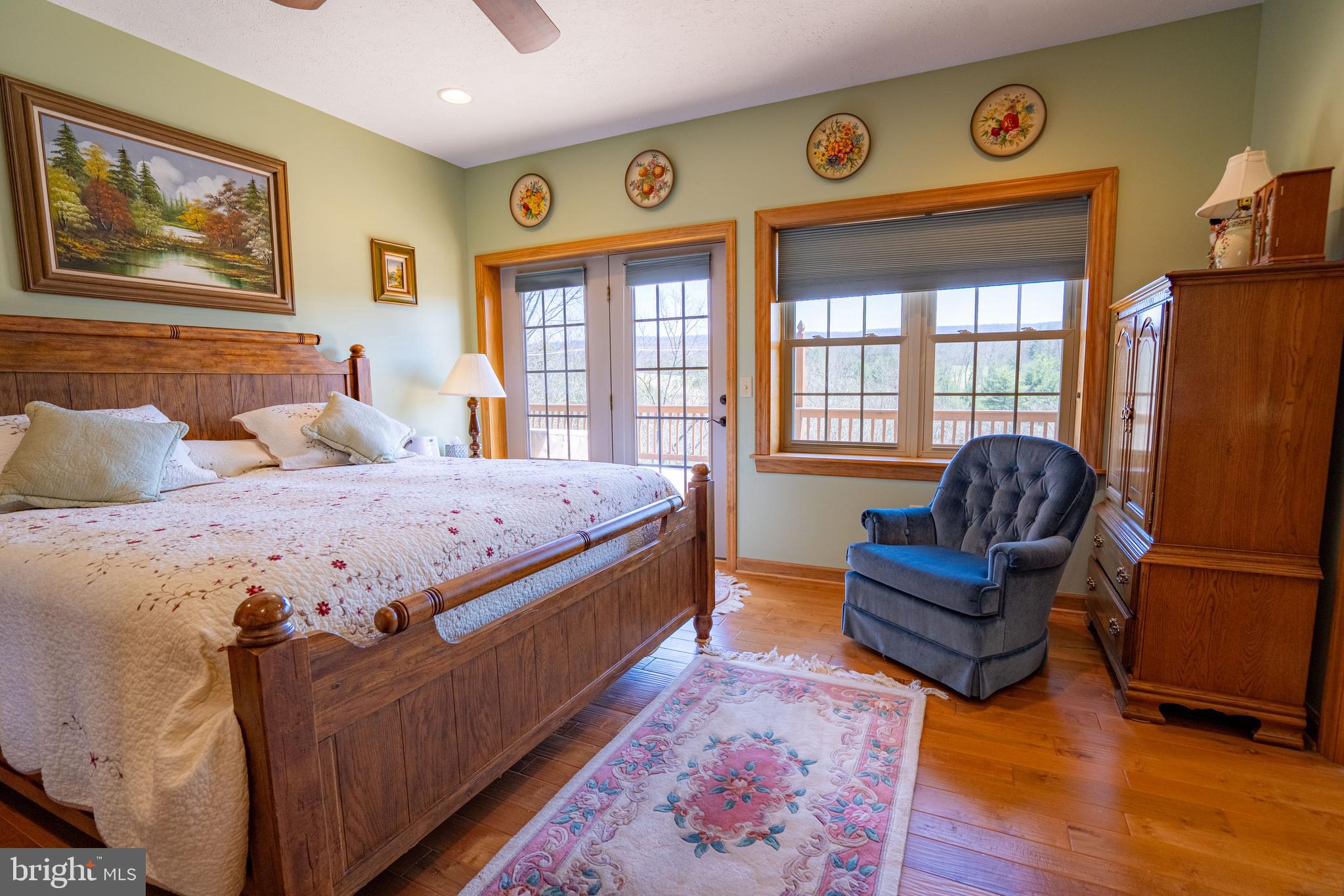 OLD MILL MANOR - Residential