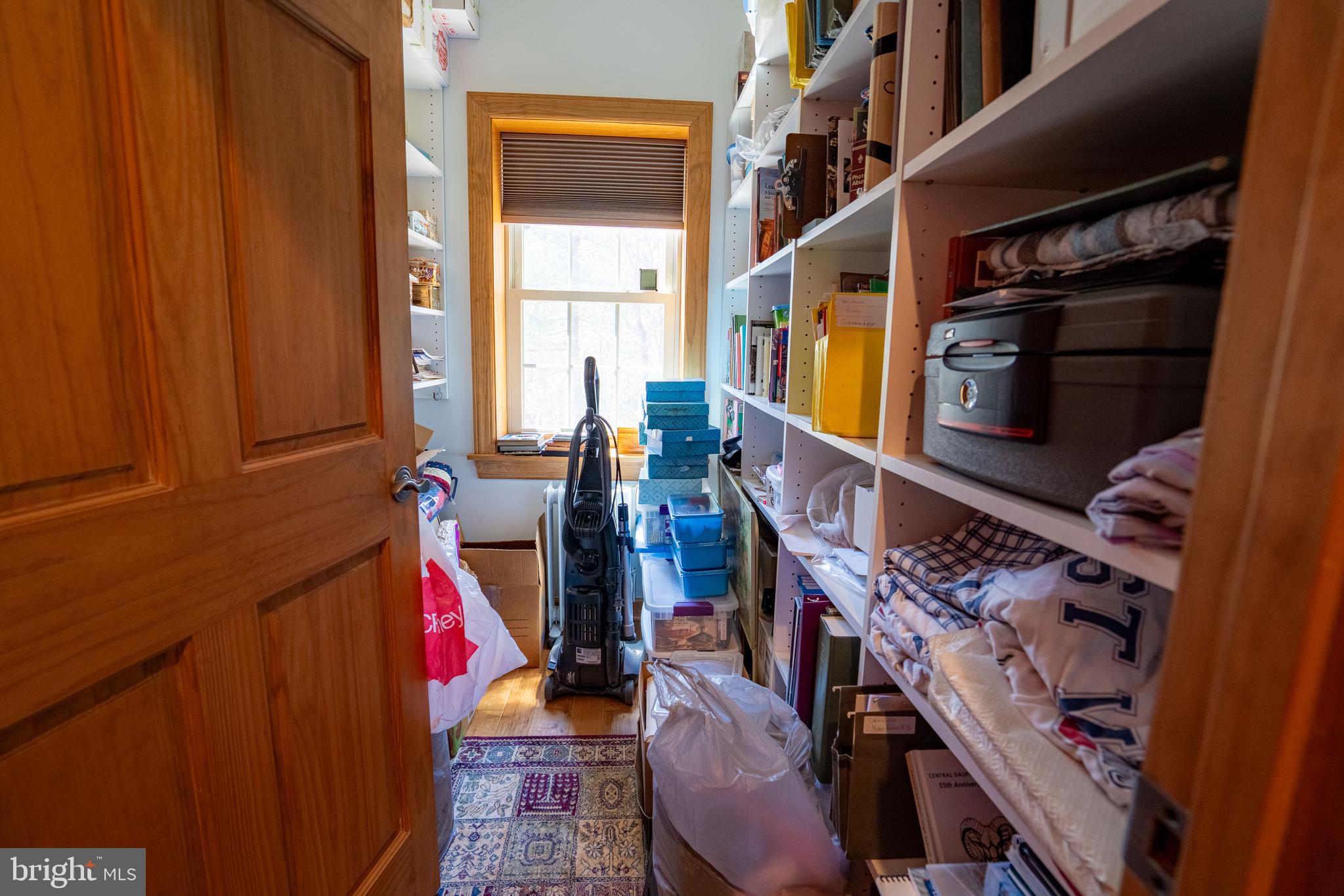 OLD MILL MANOR - Residential