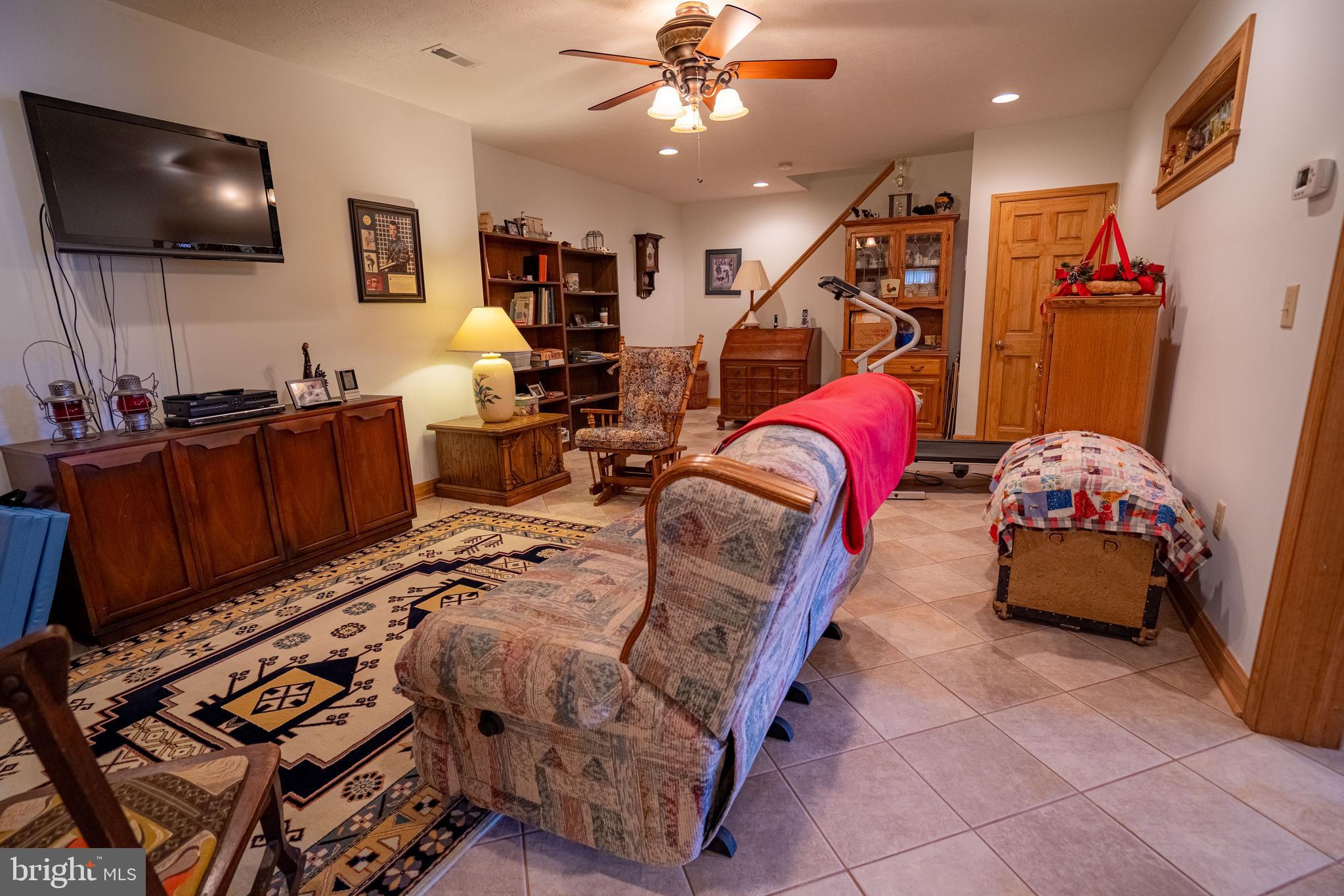 OLD MILL MANOR - Residential