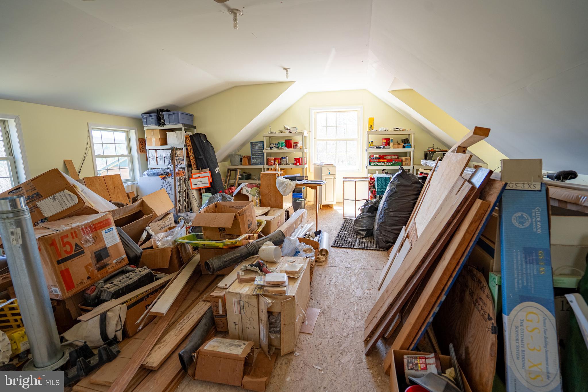 OLD MILL MANOR - Residential