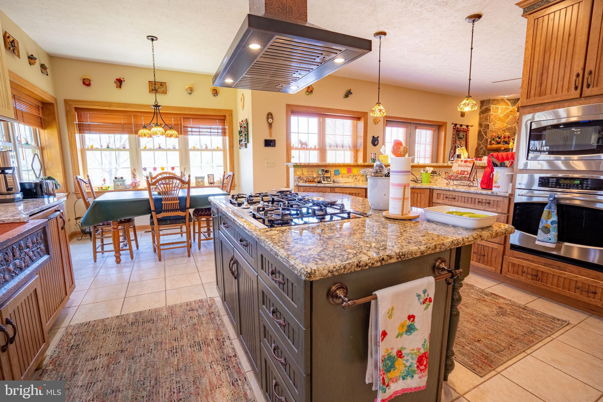 OLD MILL MANOR - Residential