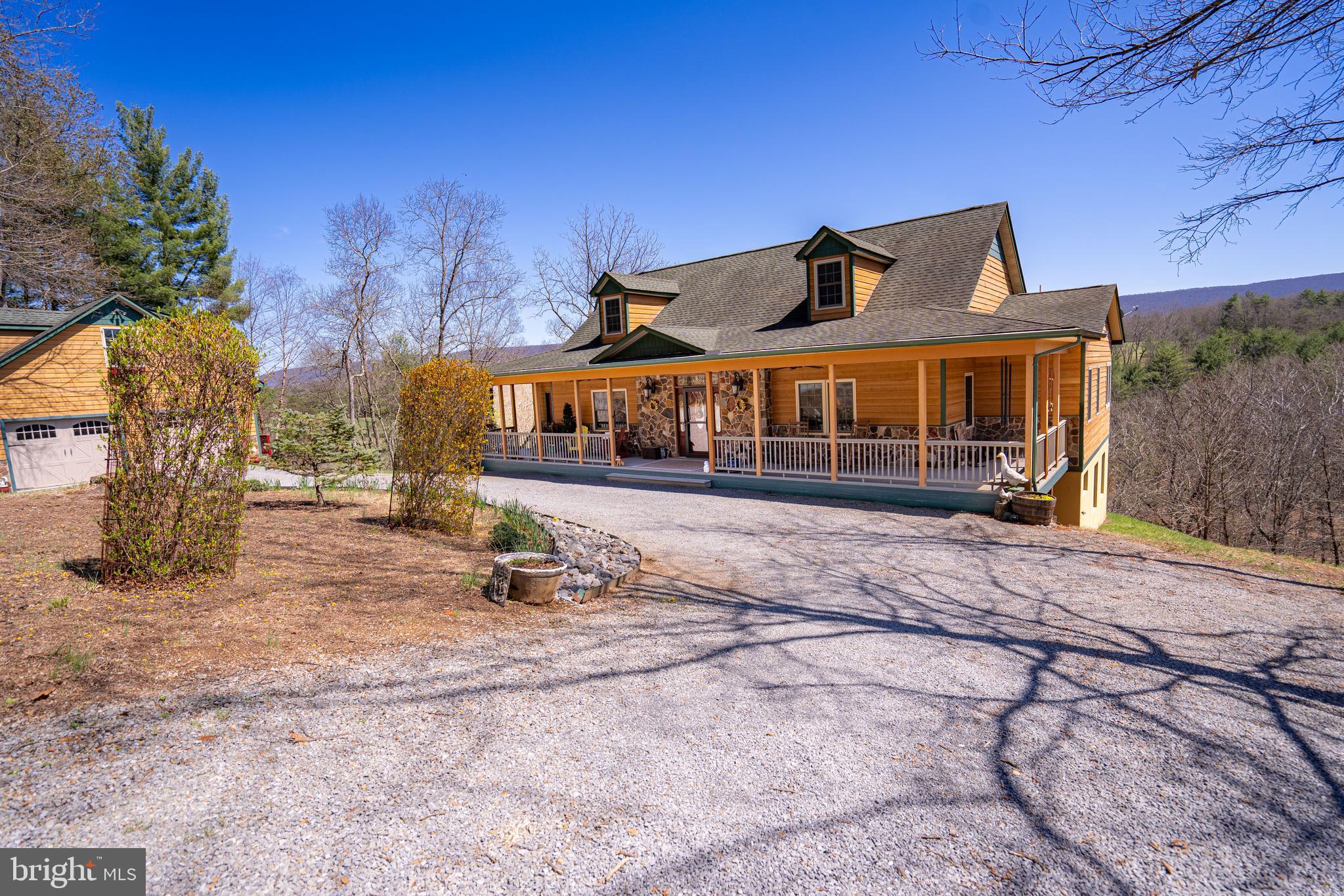 OLD MILL MANOR - Residential