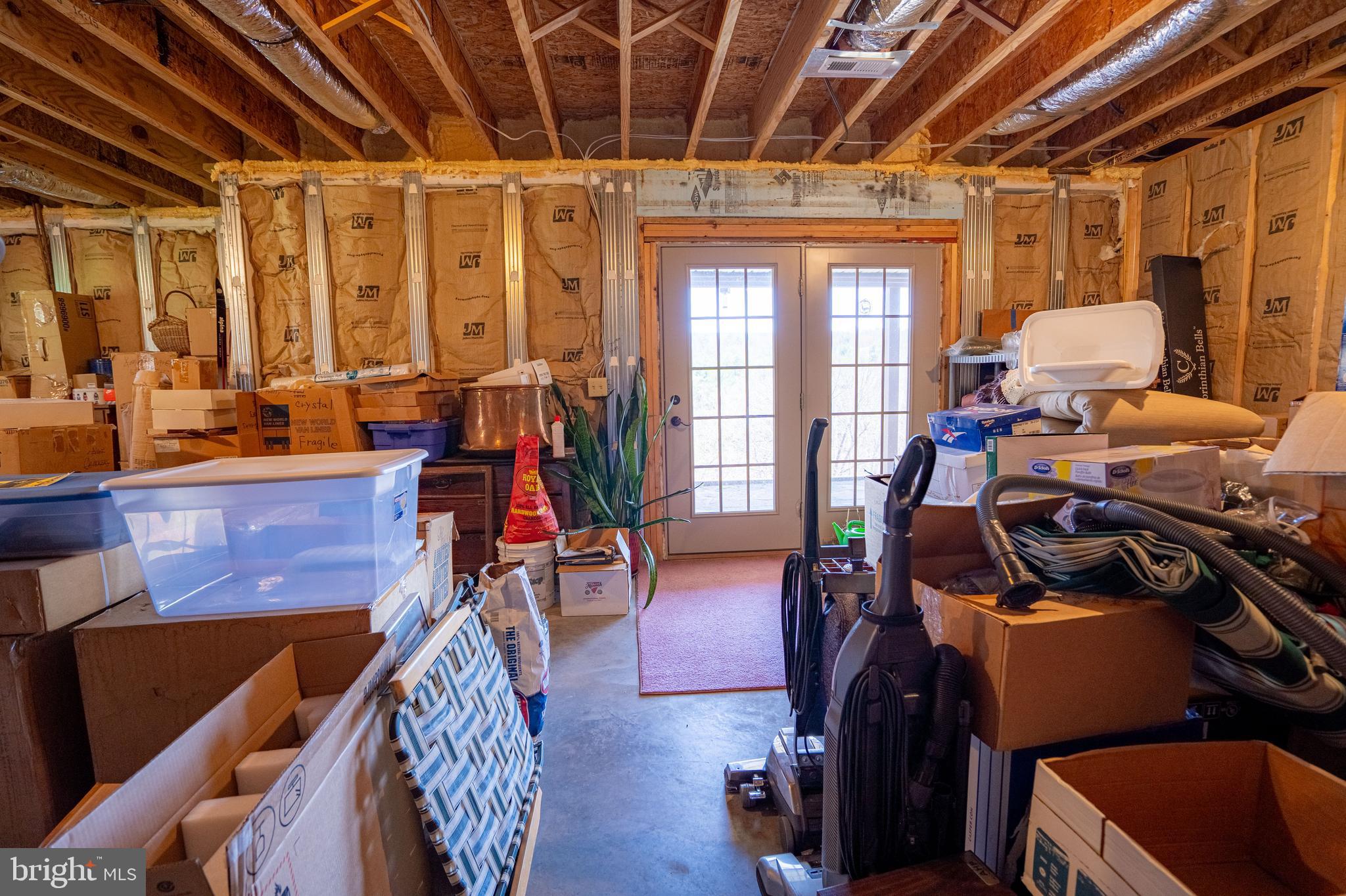 OLD MILL MANOR - Residential