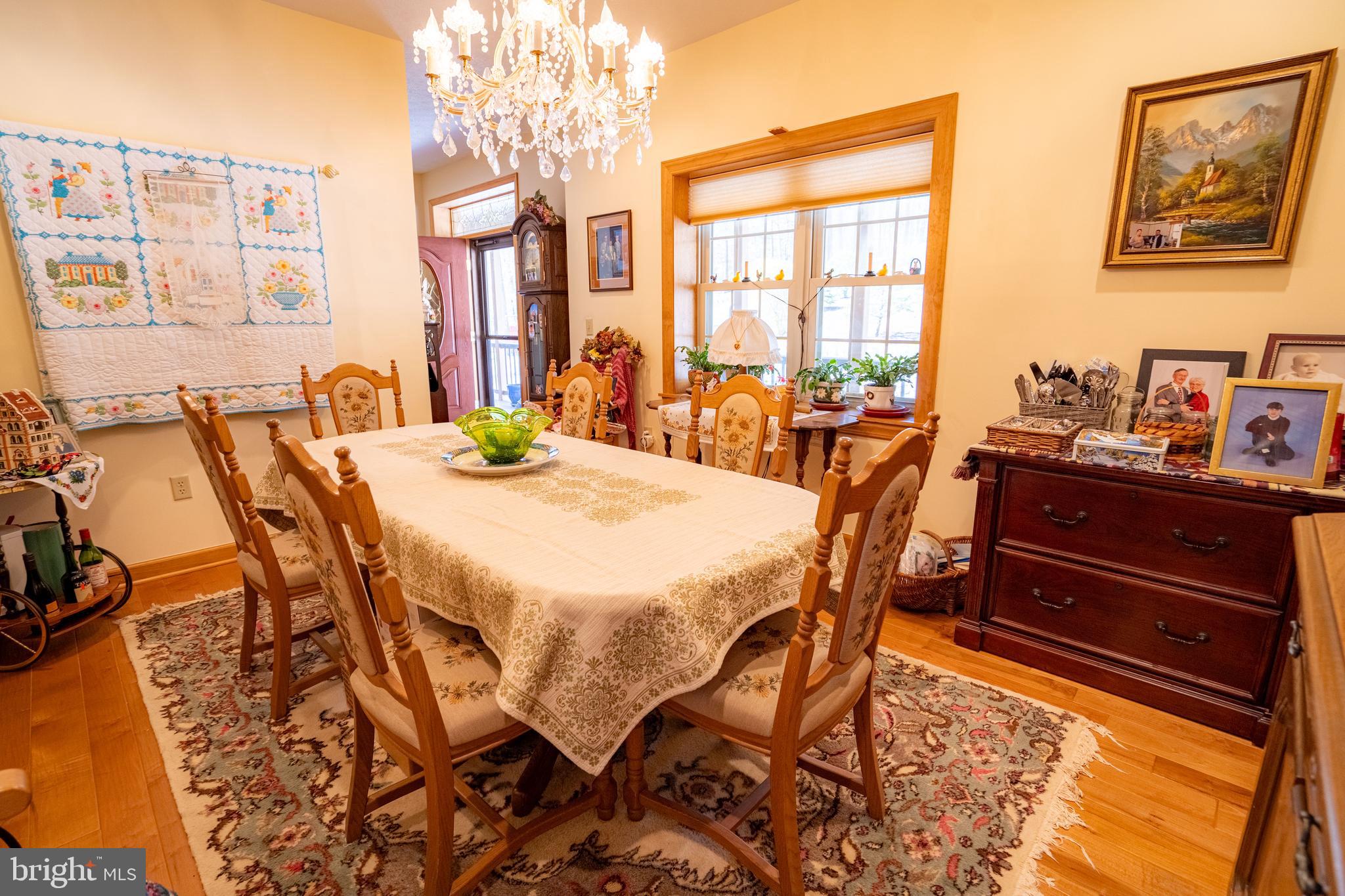 OLD MILL MANOR - Residential