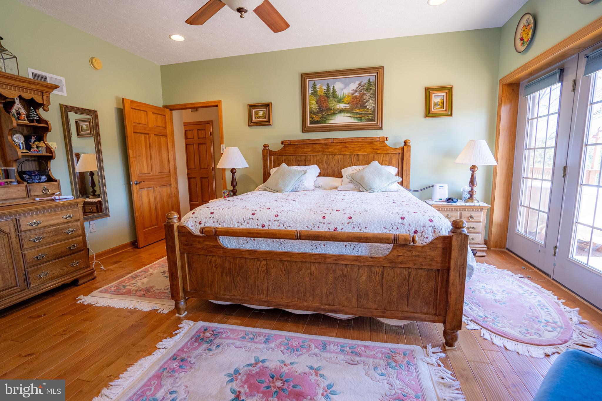 OLD MILL MANOR - Residential