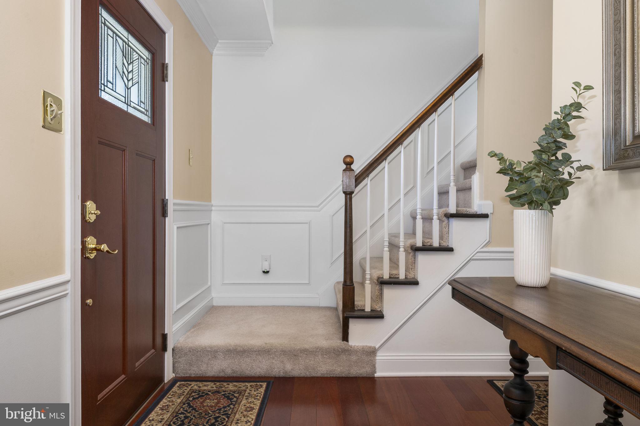 1117 ROSS LANE