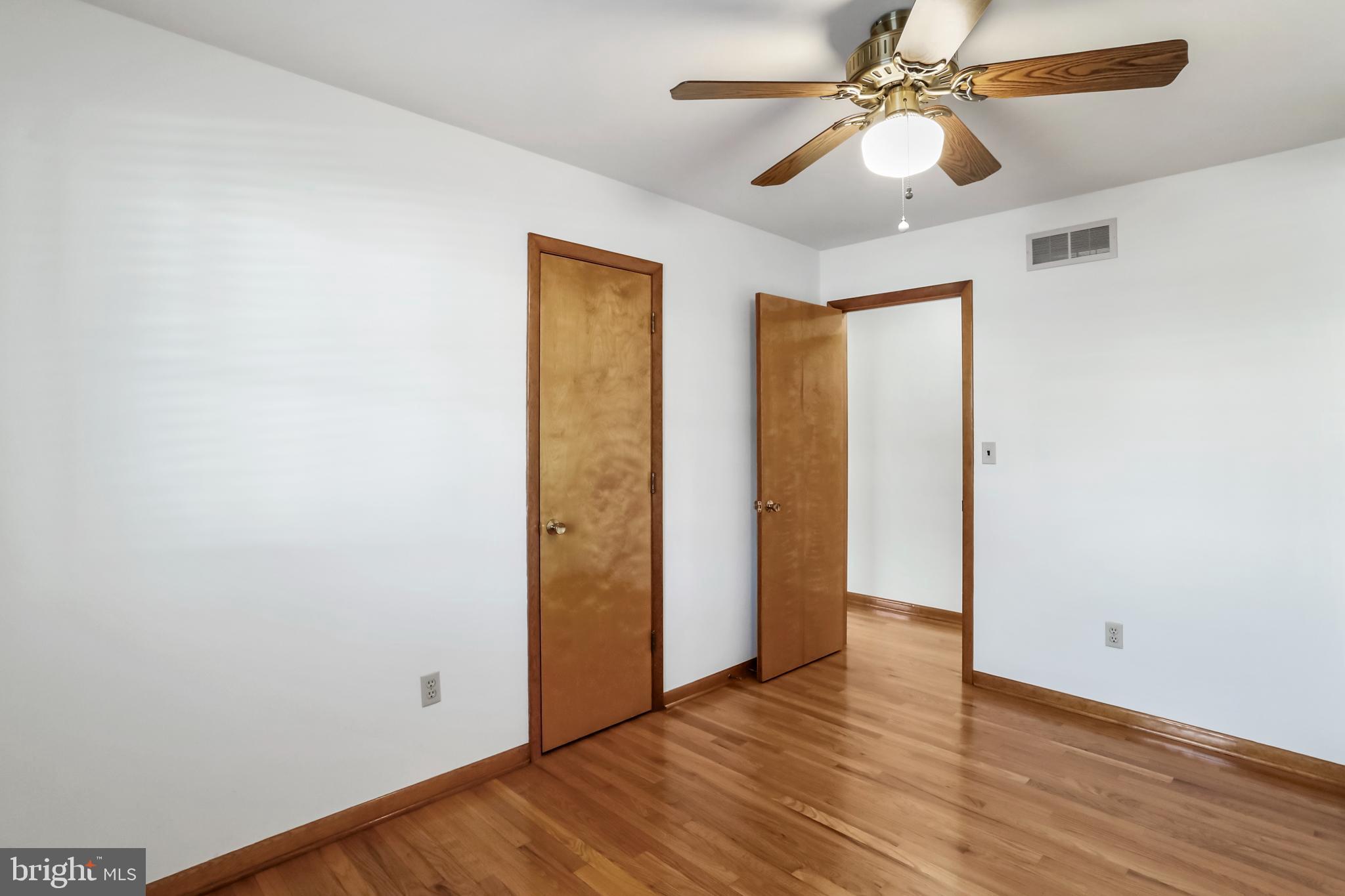 LUDWICK AIRPORT - Residential