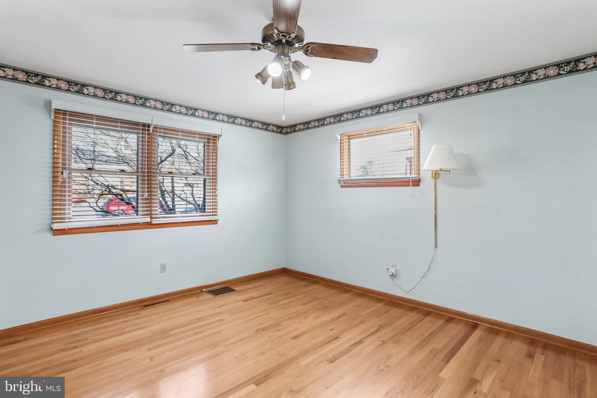 LUDWICK AIRPORT - Residential