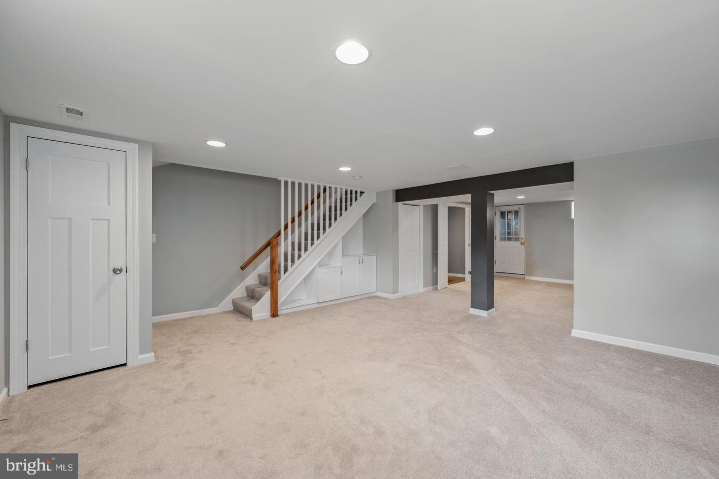 WOODBOURNE HEIGHTS - Residential