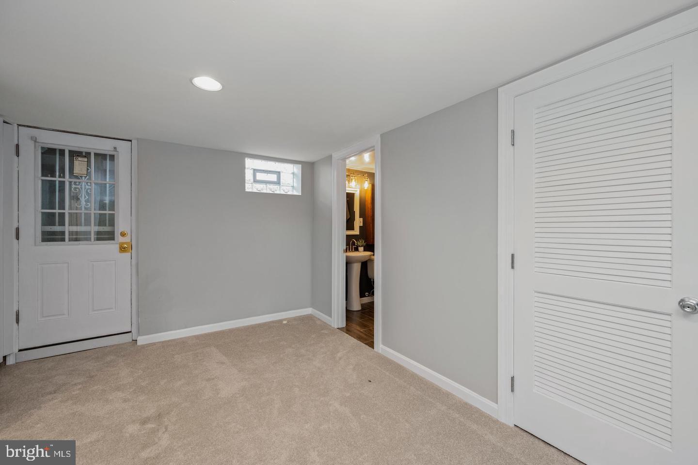 WOODBOURNE HEIGHTS - Residential