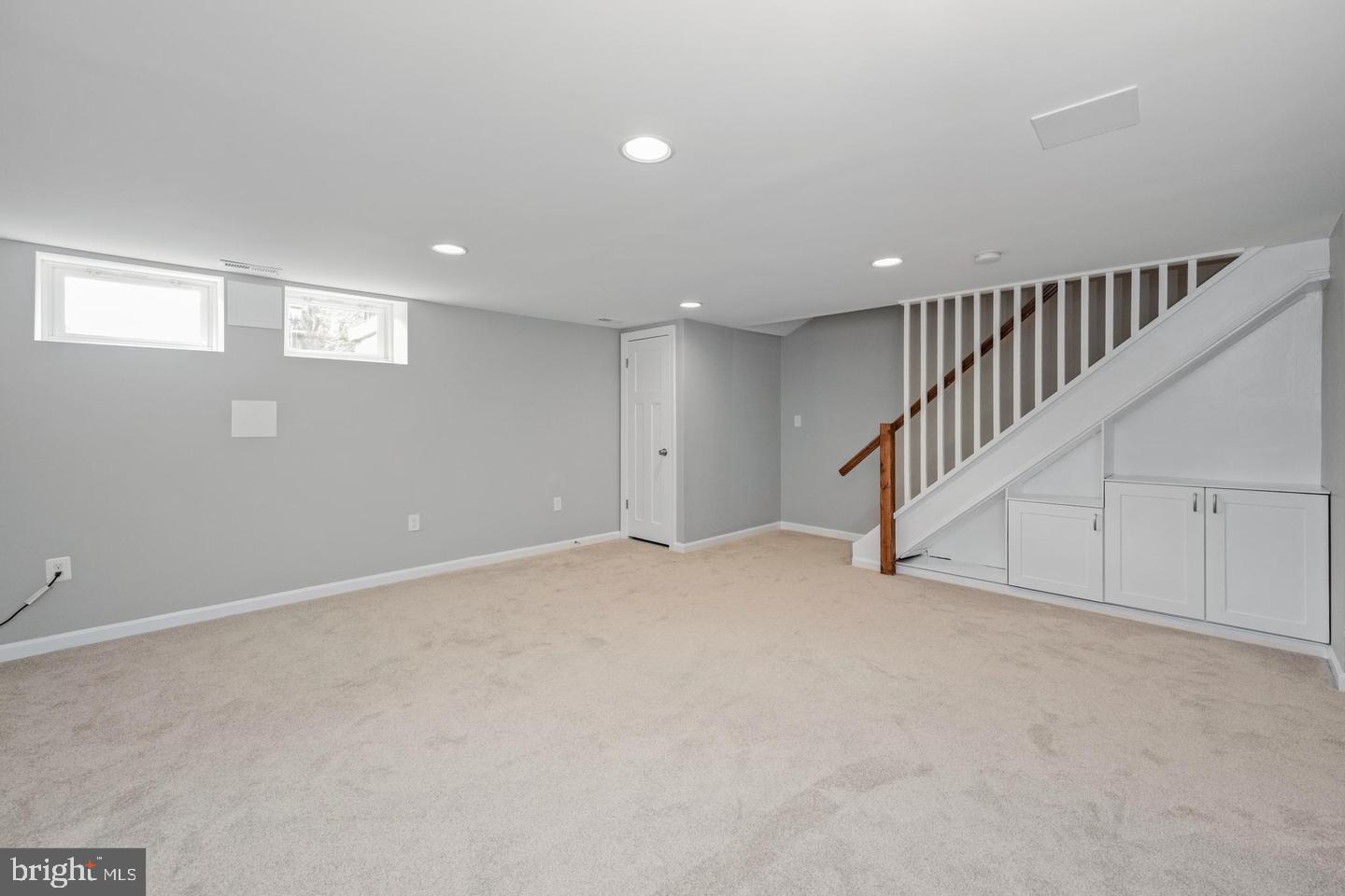 WOODBOURNE HEIGHTS - Residential