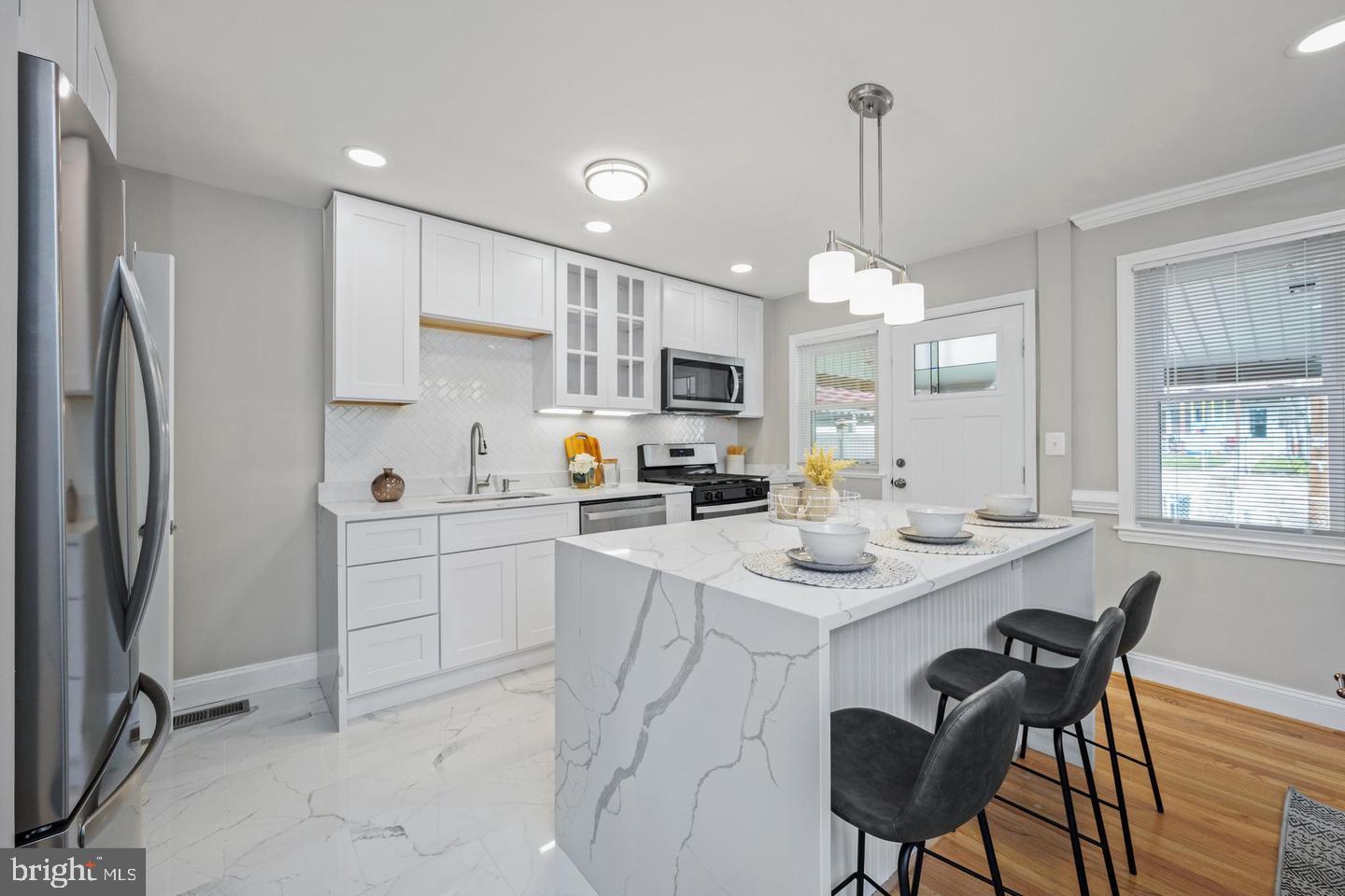 WOODBOURNE HEIGHTS - Residential