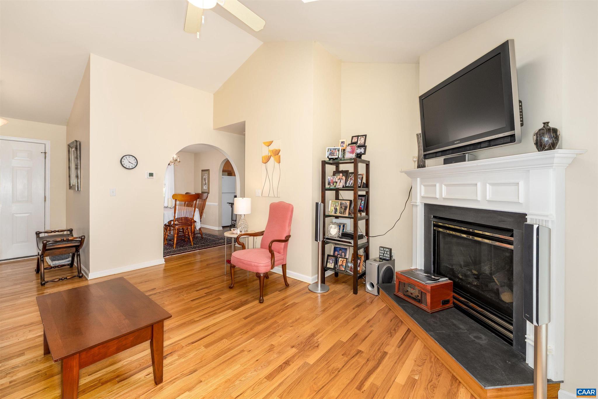 LAKE MONTICELLO - Residential