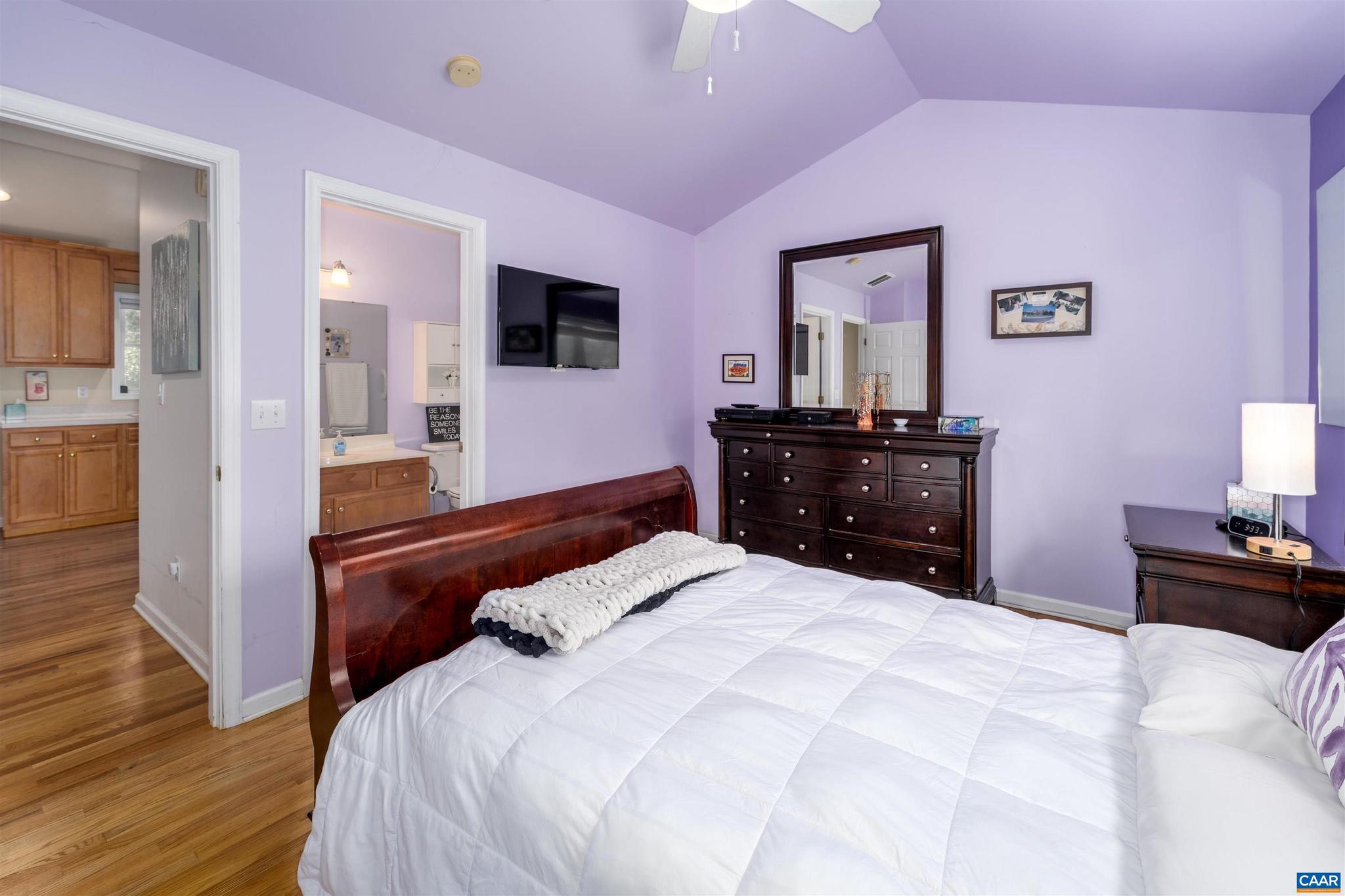 LAKE MONTICELLO - Residential