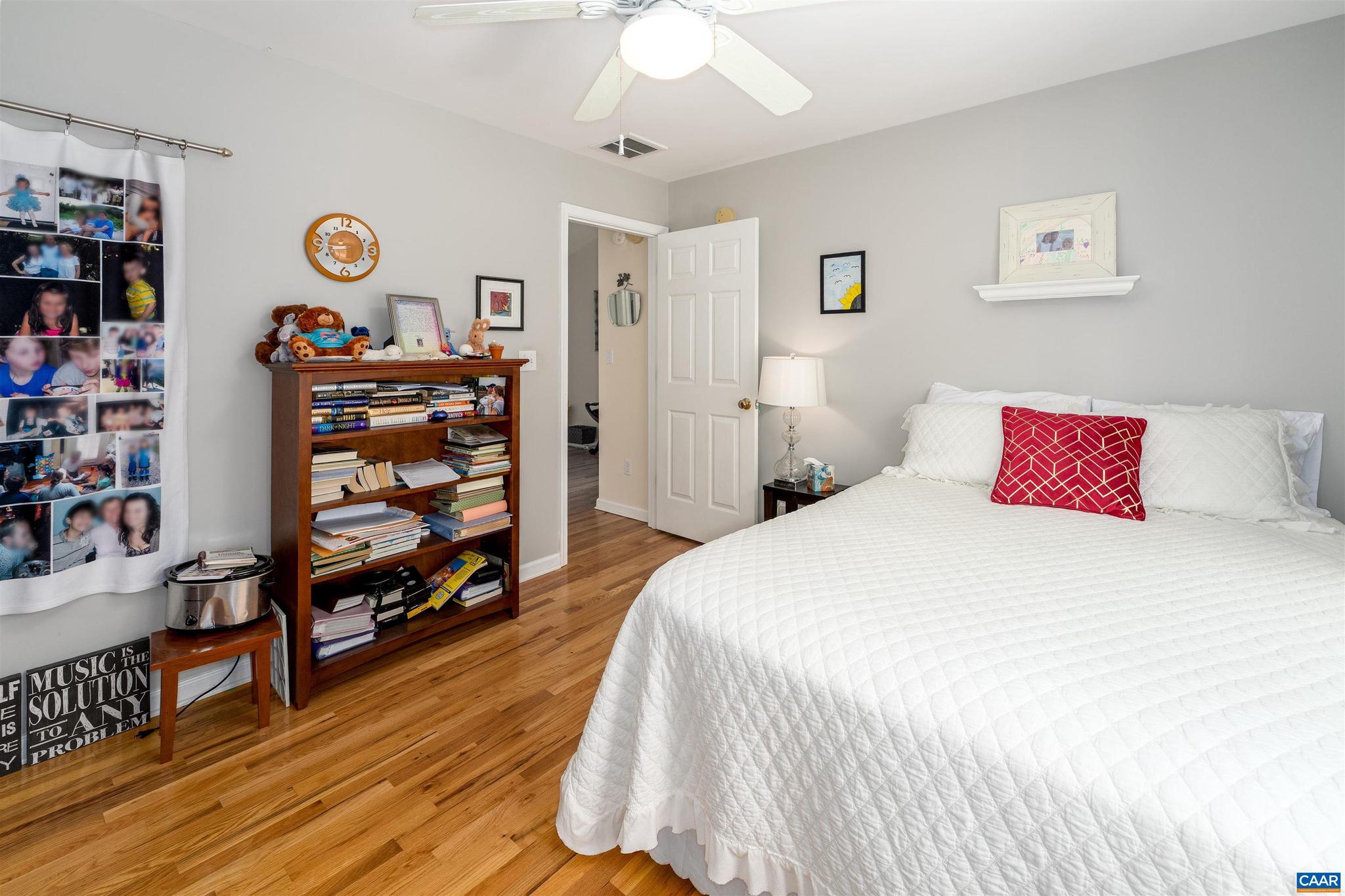 LAKE MONTICELLO - Residential