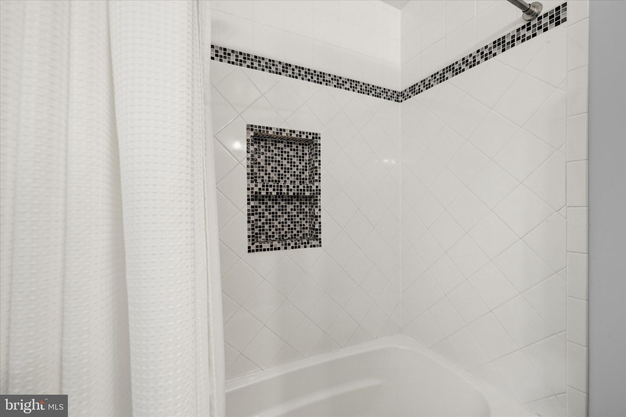 GLEN MILL ESTATES - Residential