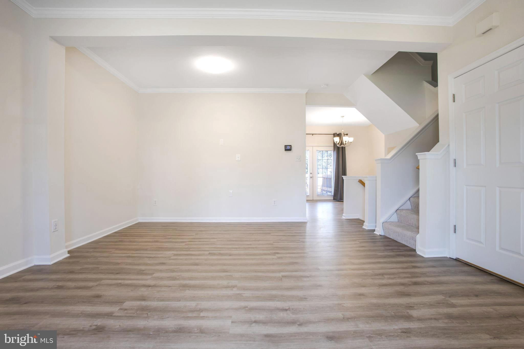 SOUTH RIDING - Residential Lease