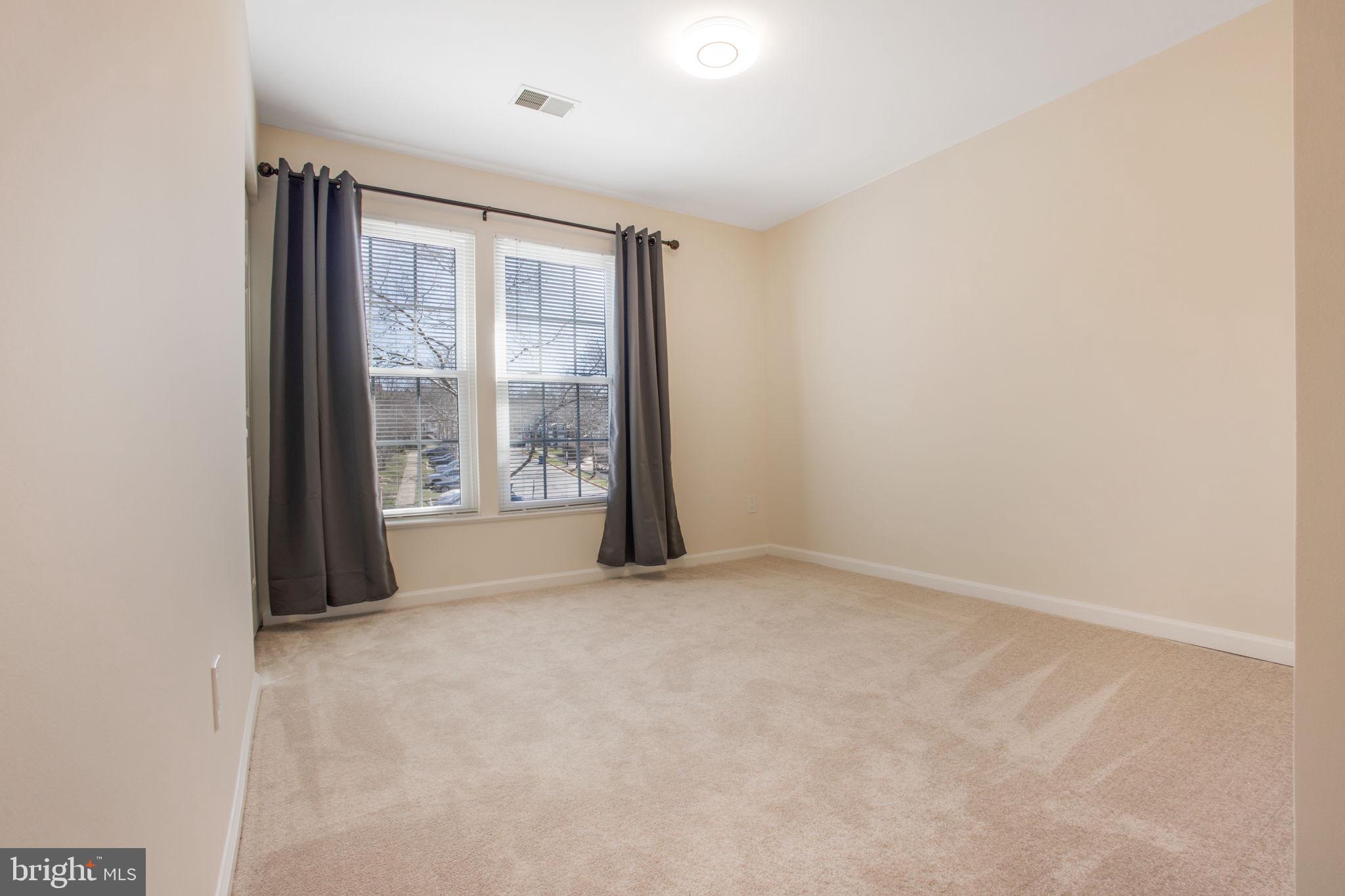 SOUTH RIDING - Residential Lease