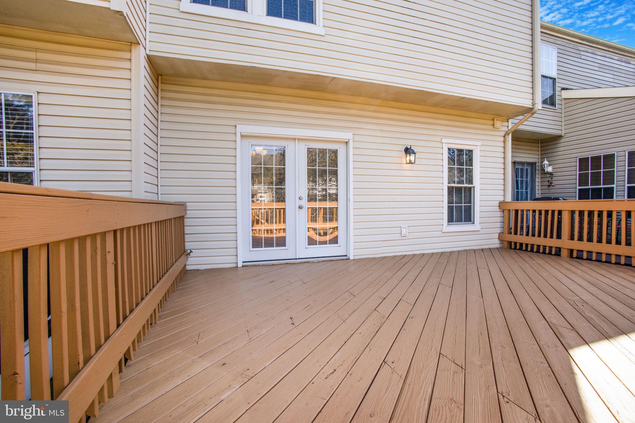 SOUTH RIDING - Residential Lease