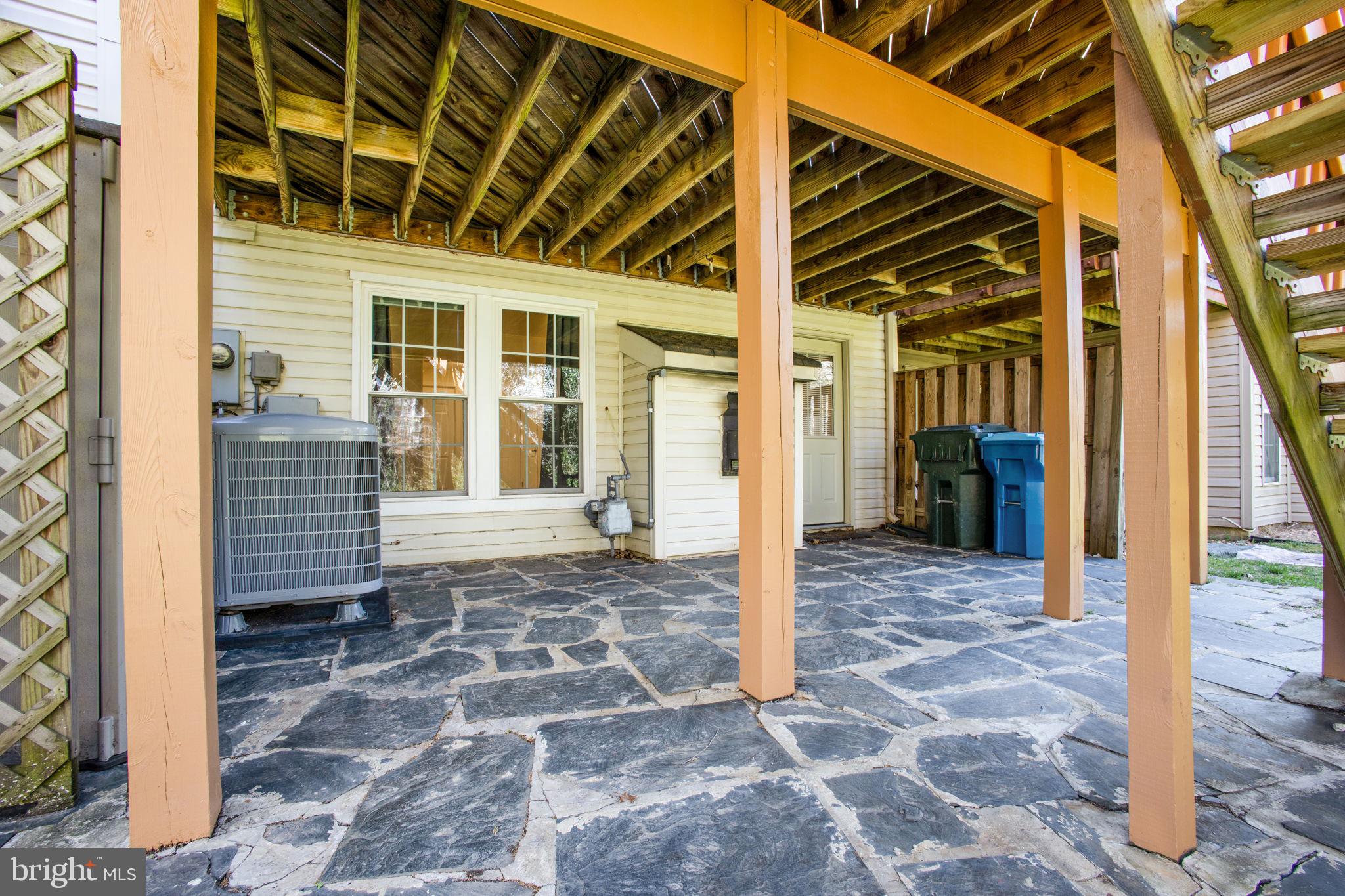 SOUTH RIDING - Residential Lease