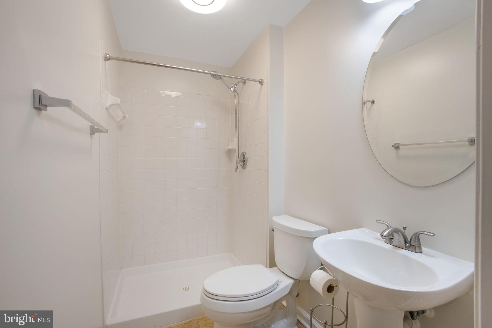 SOUTH RIDING - Residential Lease